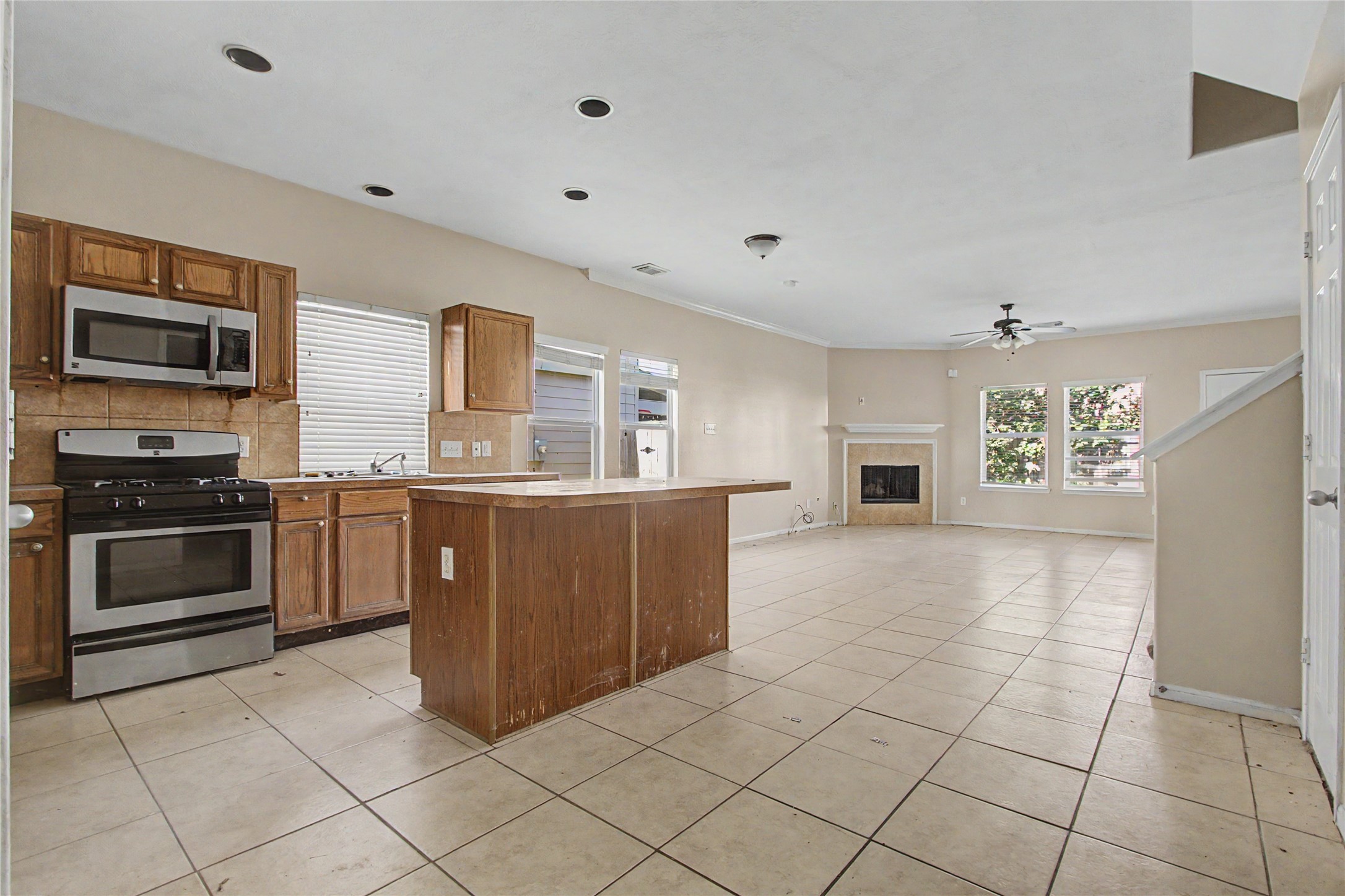 5934 Sugar Field Lane Property Photo 3
