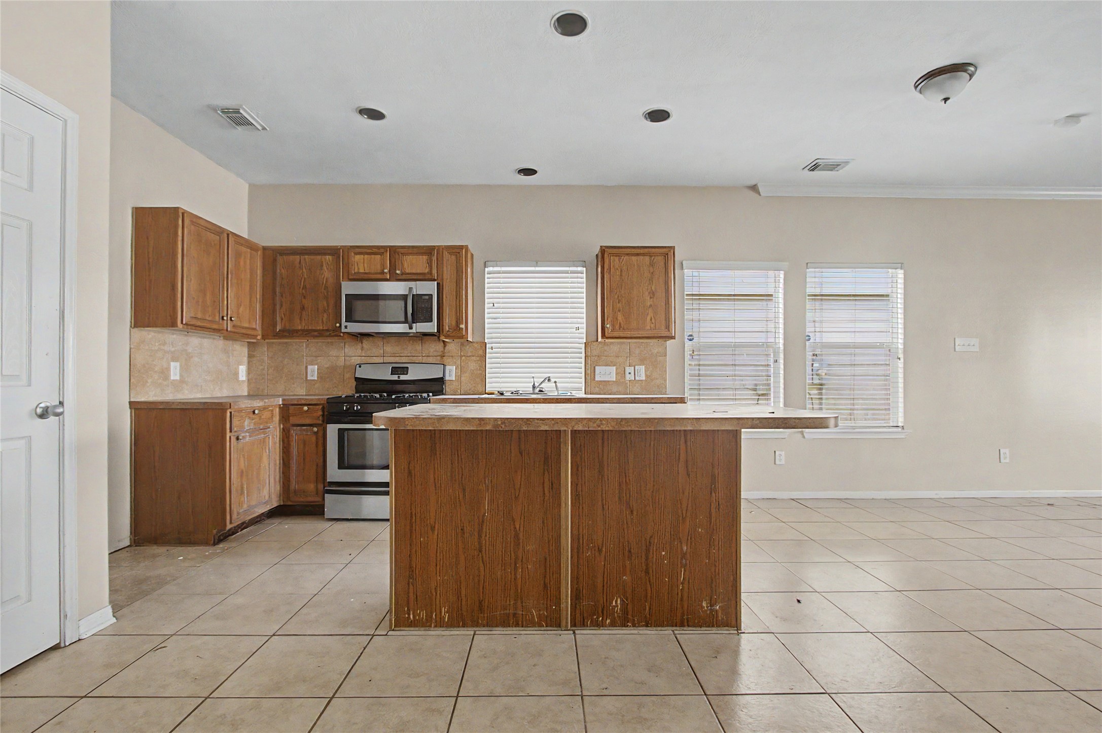 5934 Sugar Field Lane Property Photo 4