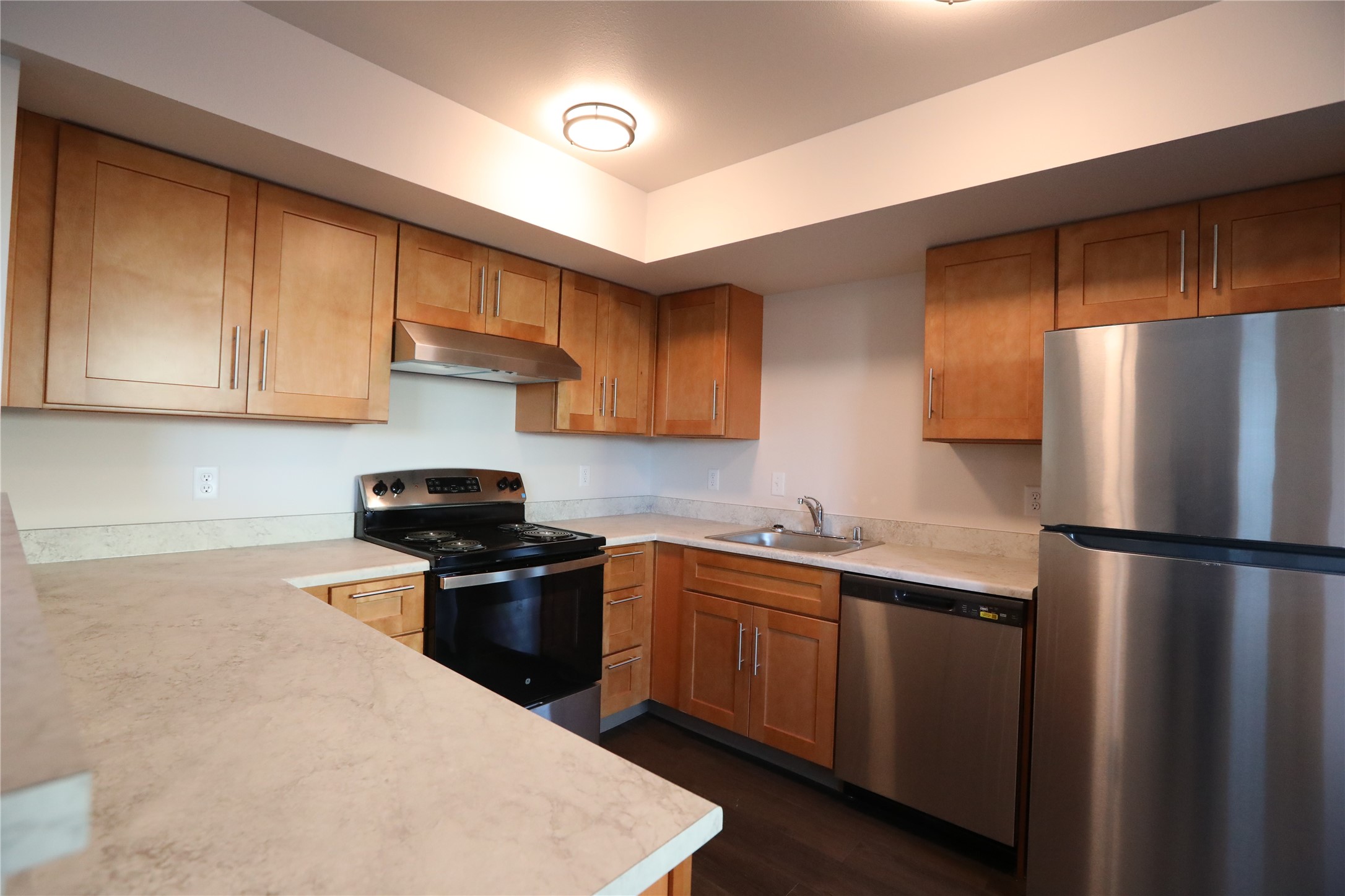900 N Oak Harbor St Property Photo 10