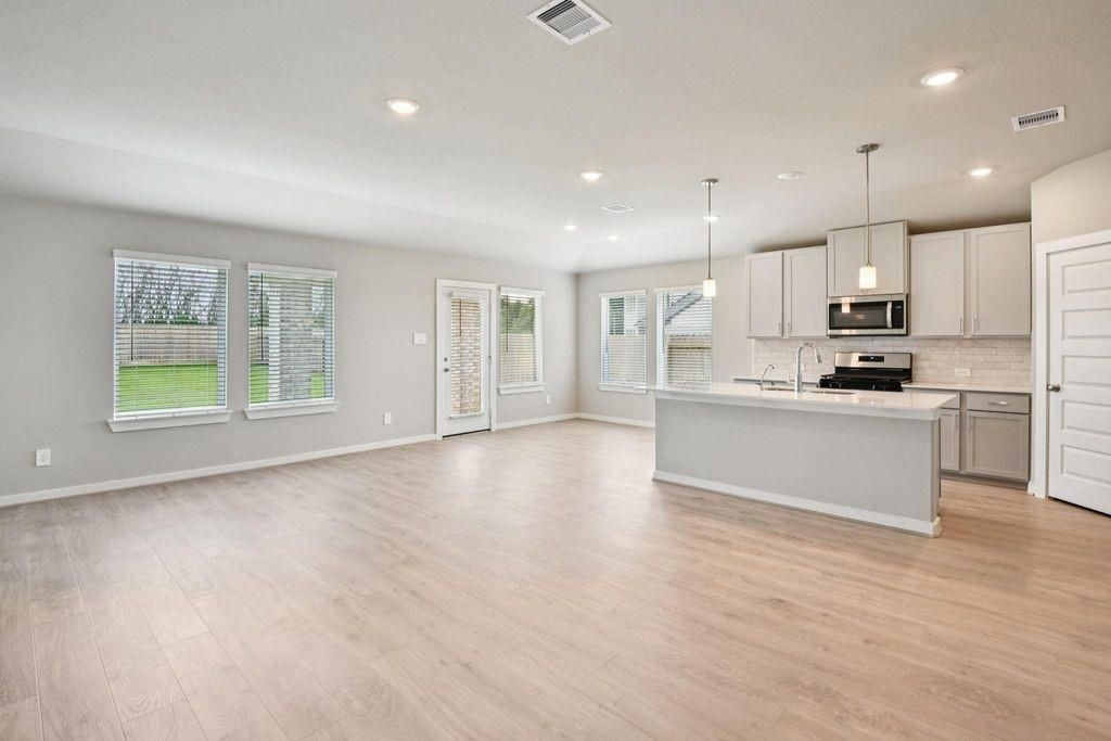 2131 Rawls Ranch Ct Property Photo 4