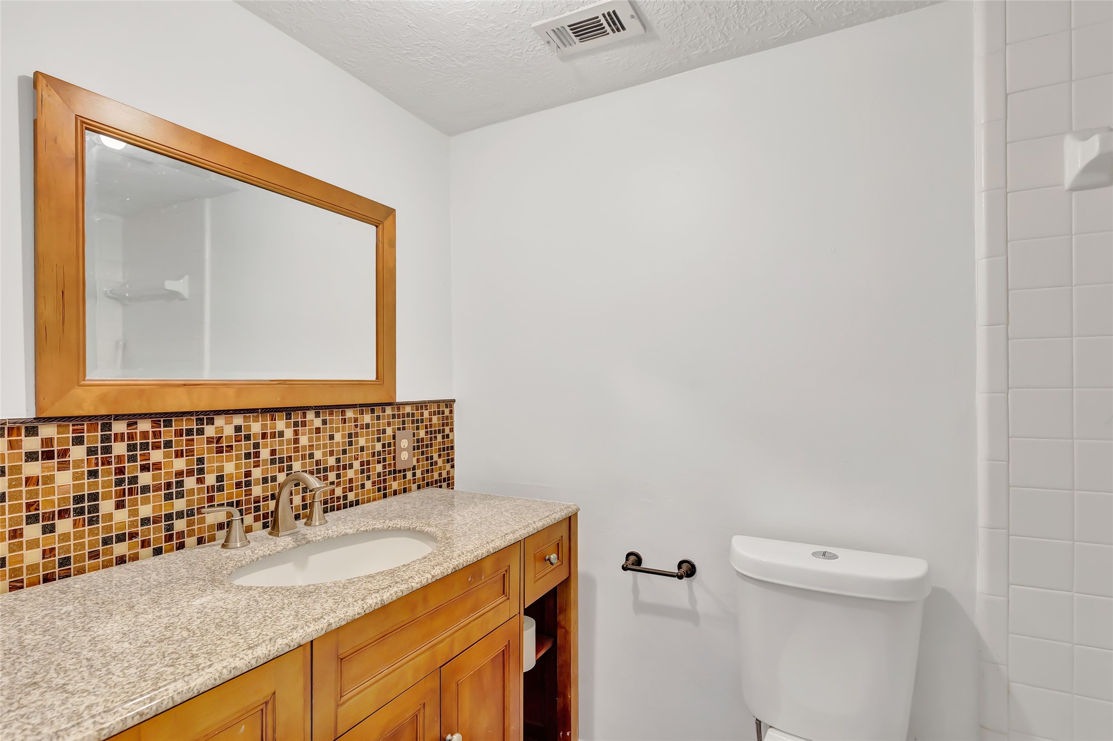1746 Cloister Drive 12 Property Photo 8