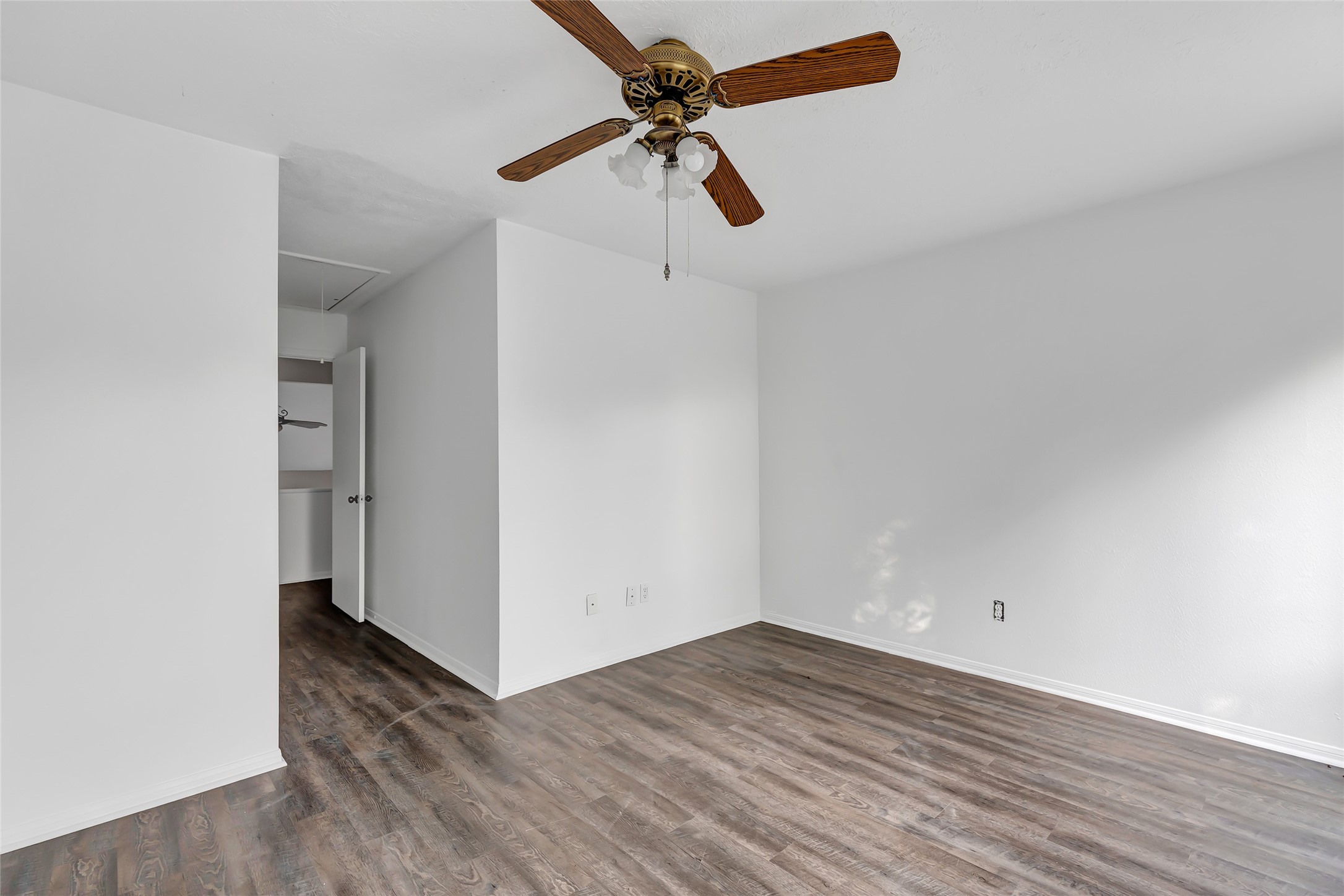 1746 Cloister Drive 12 Property Photo 29