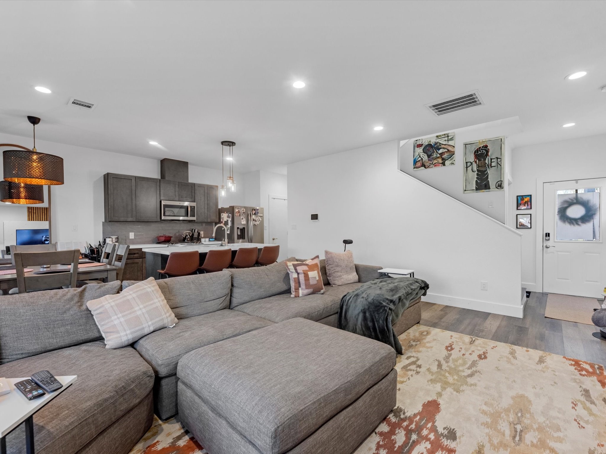 2222 Wavell Street Property Photo 4