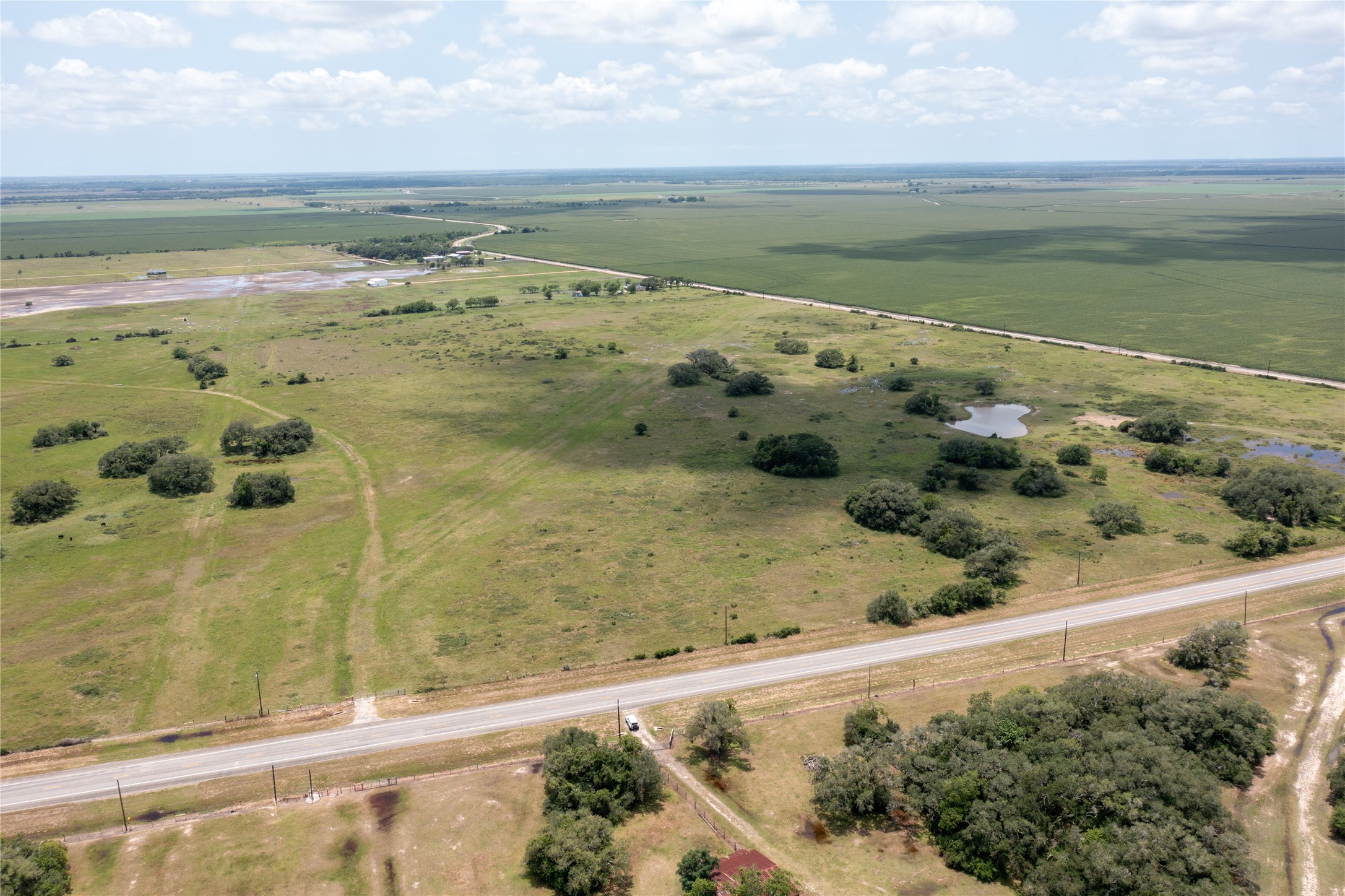 0 Tx-111 Property Photo 5