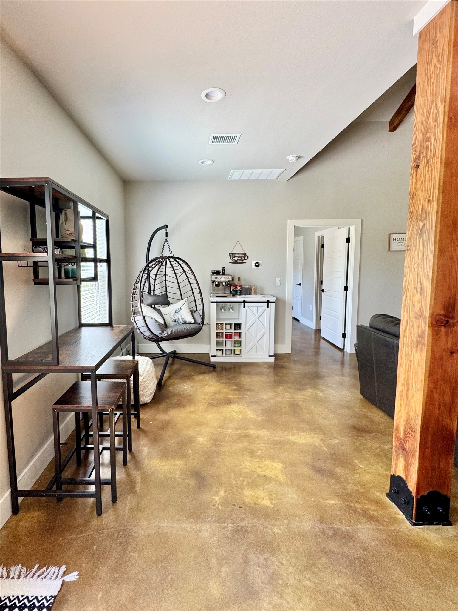 23495 Henson Road Property Photo 8