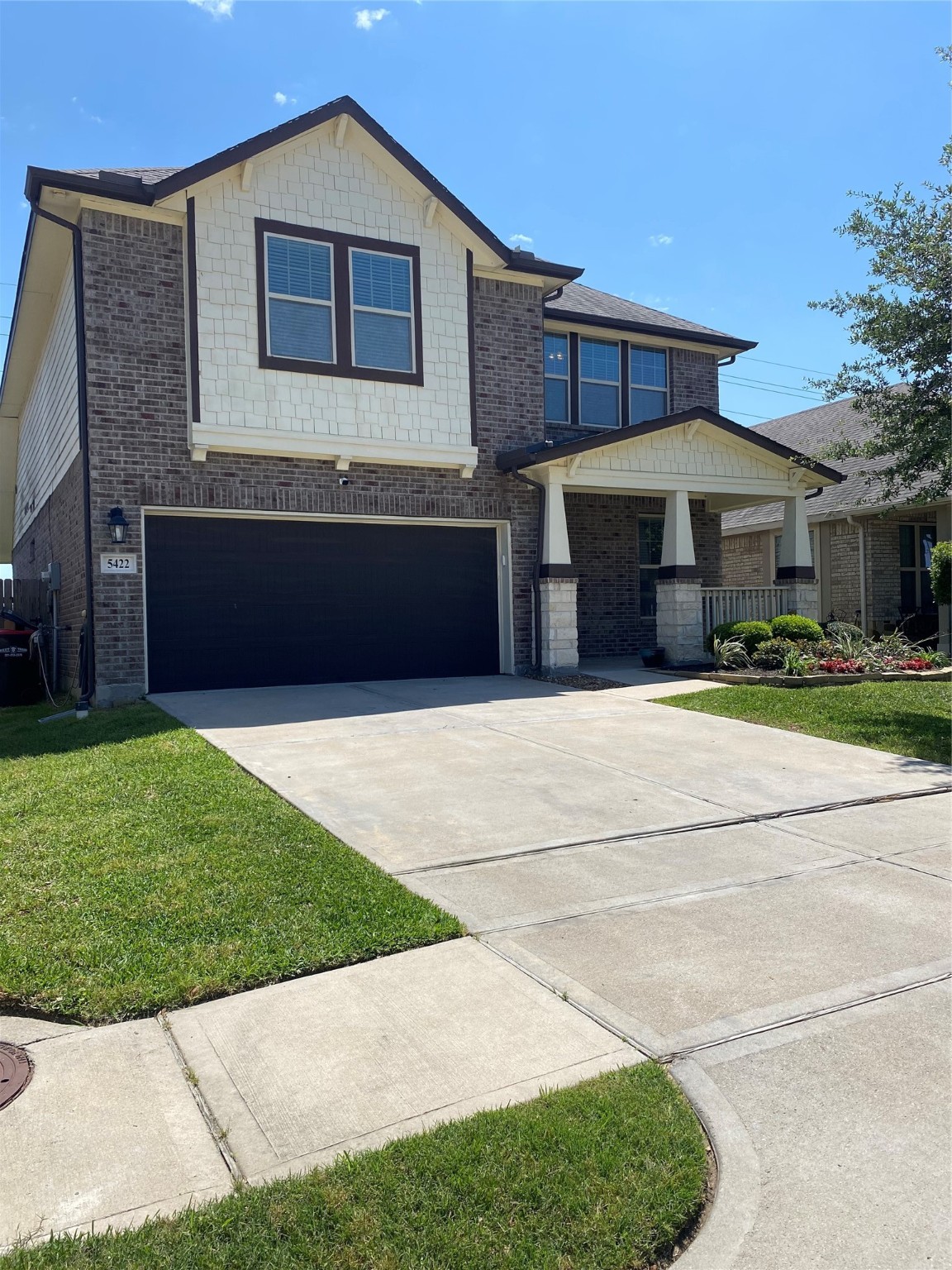 5422 Nobel Earl Court Property Photo 1