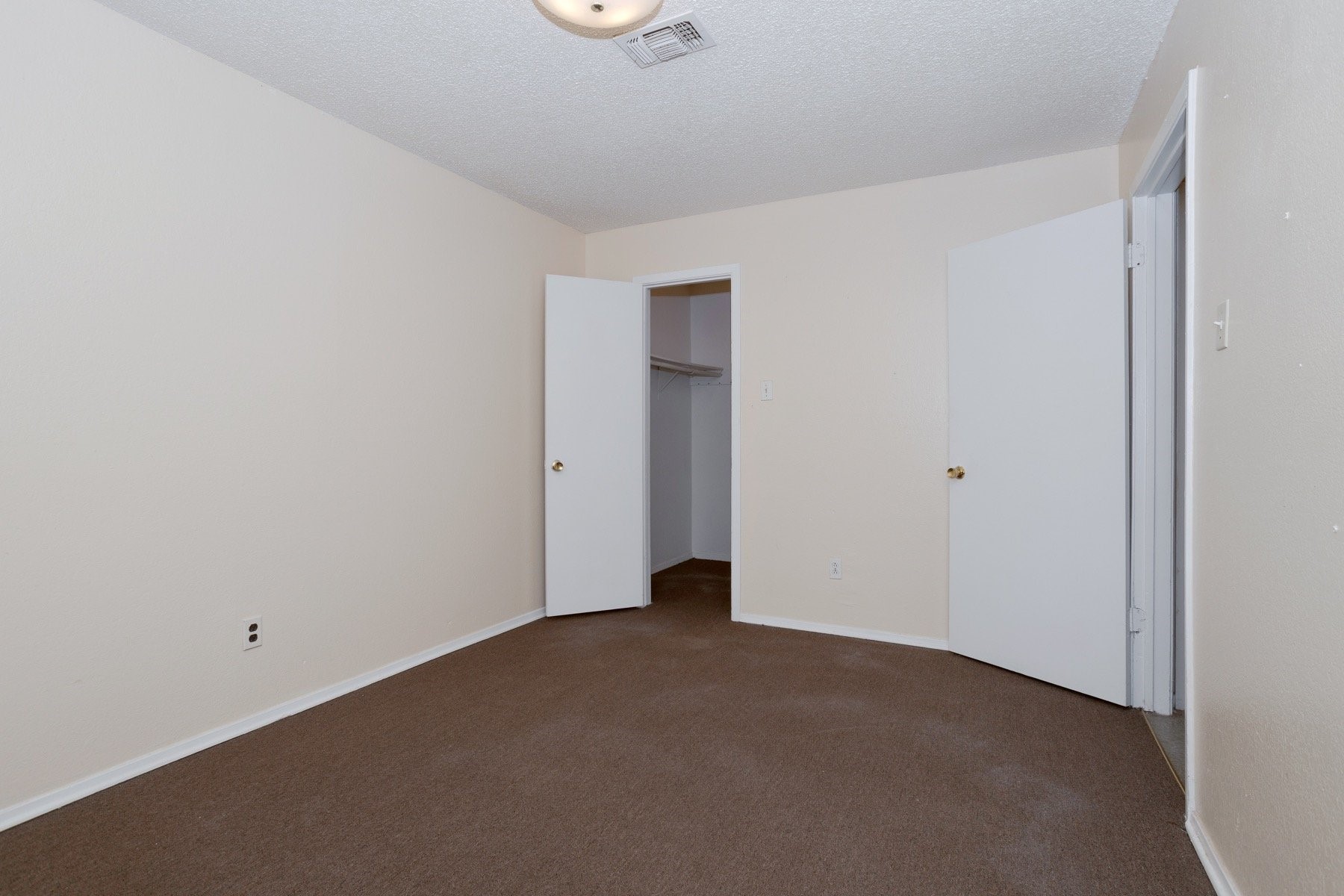 100 Madison Avenue Property Photo 6