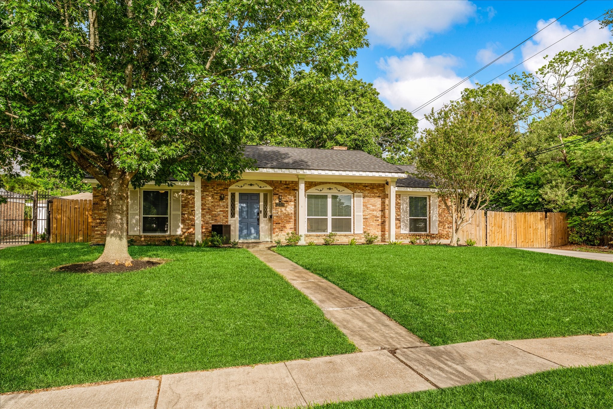 11314 Hillcroft Avenue Property Photo 1