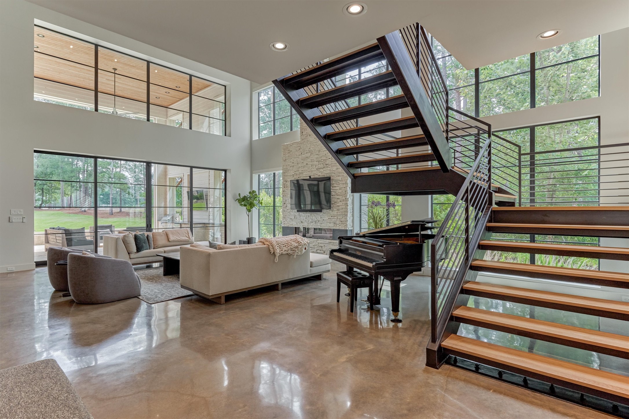 26418 Jacks Barn Road Property Photo 9