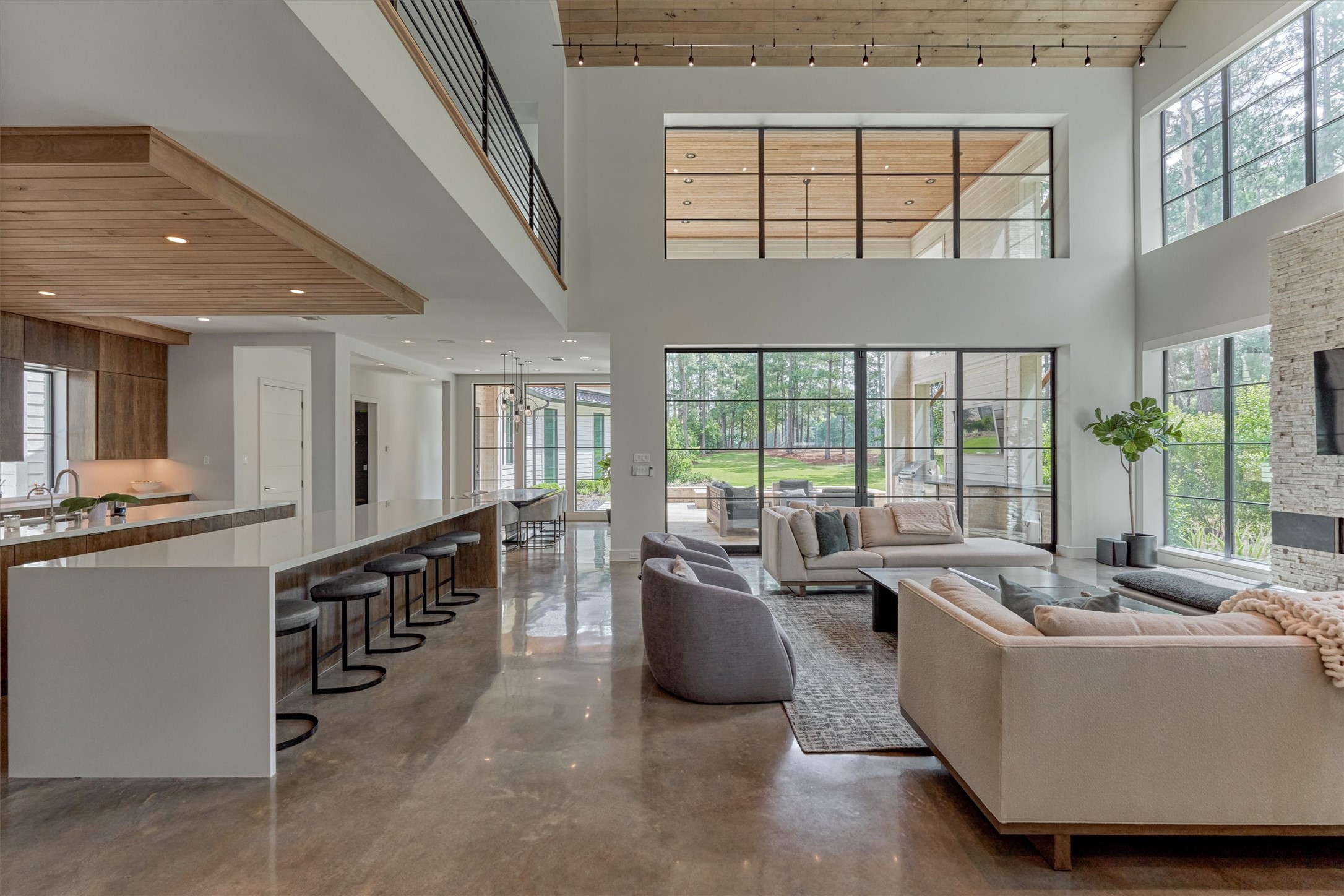 26418 Jacks Barn Road Property Photo 10