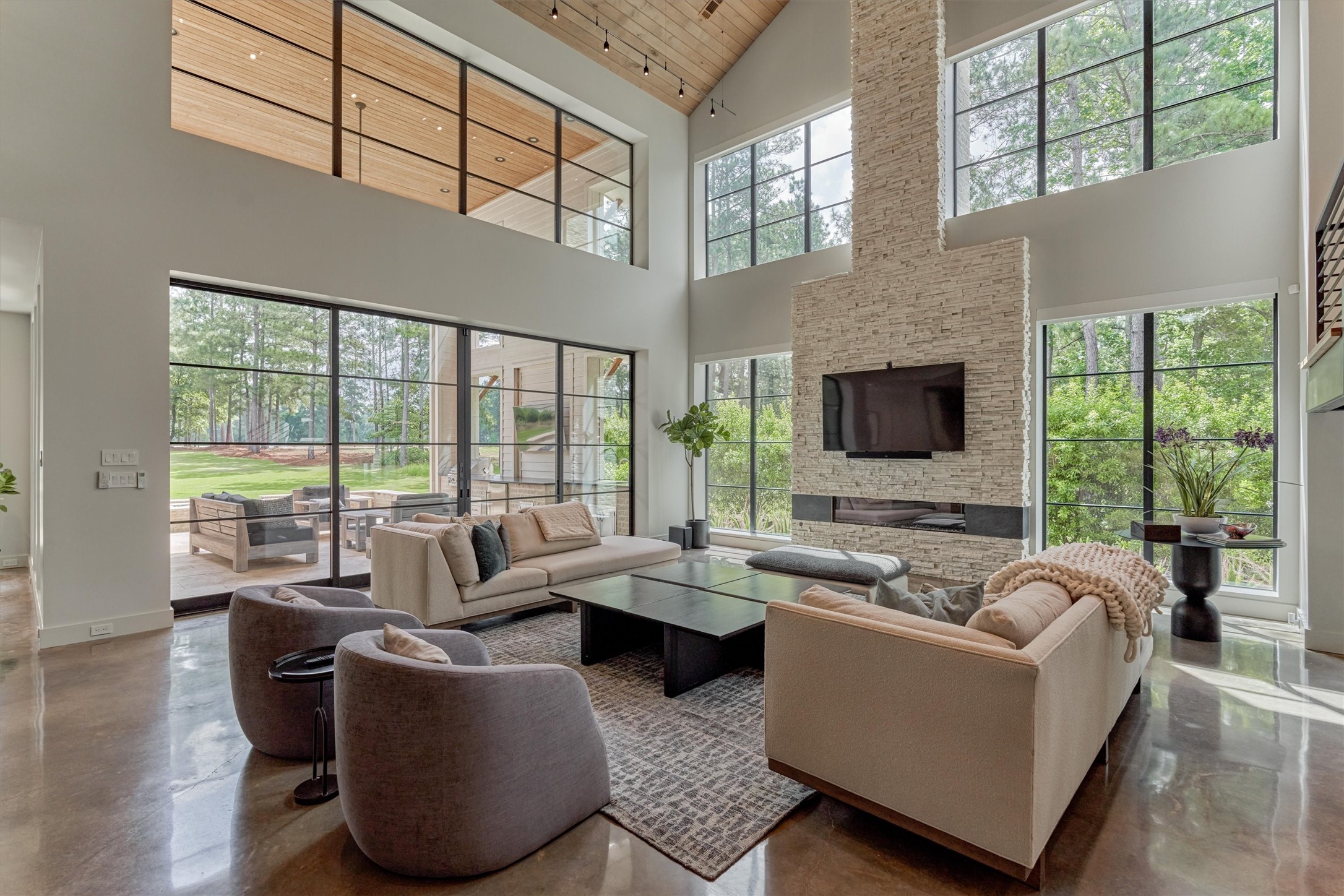 26418 Jacks Barn Road Property Photo 13