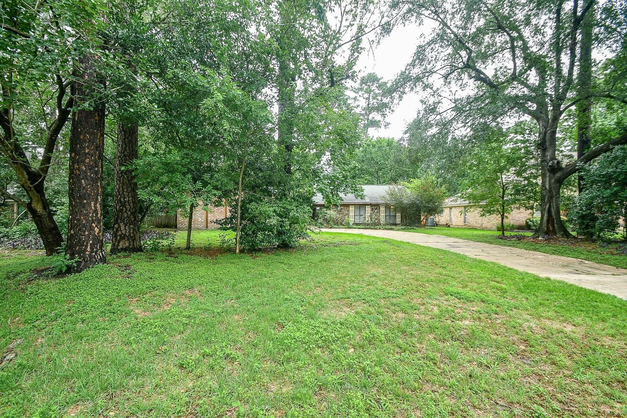 6702 Spring Leaf Drive Property Photo 5