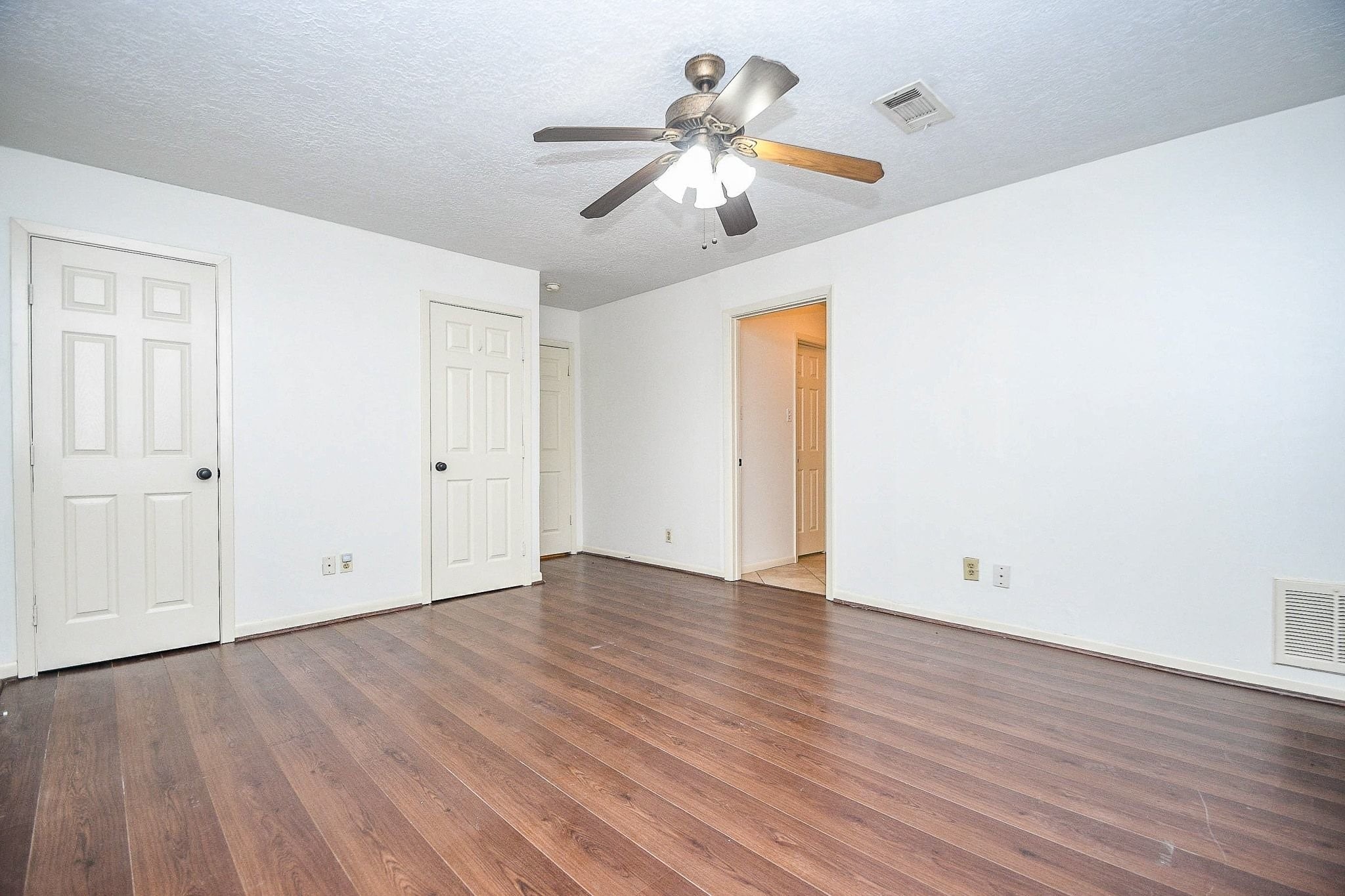 6702 Spring Leaf Drive Property Photo 15