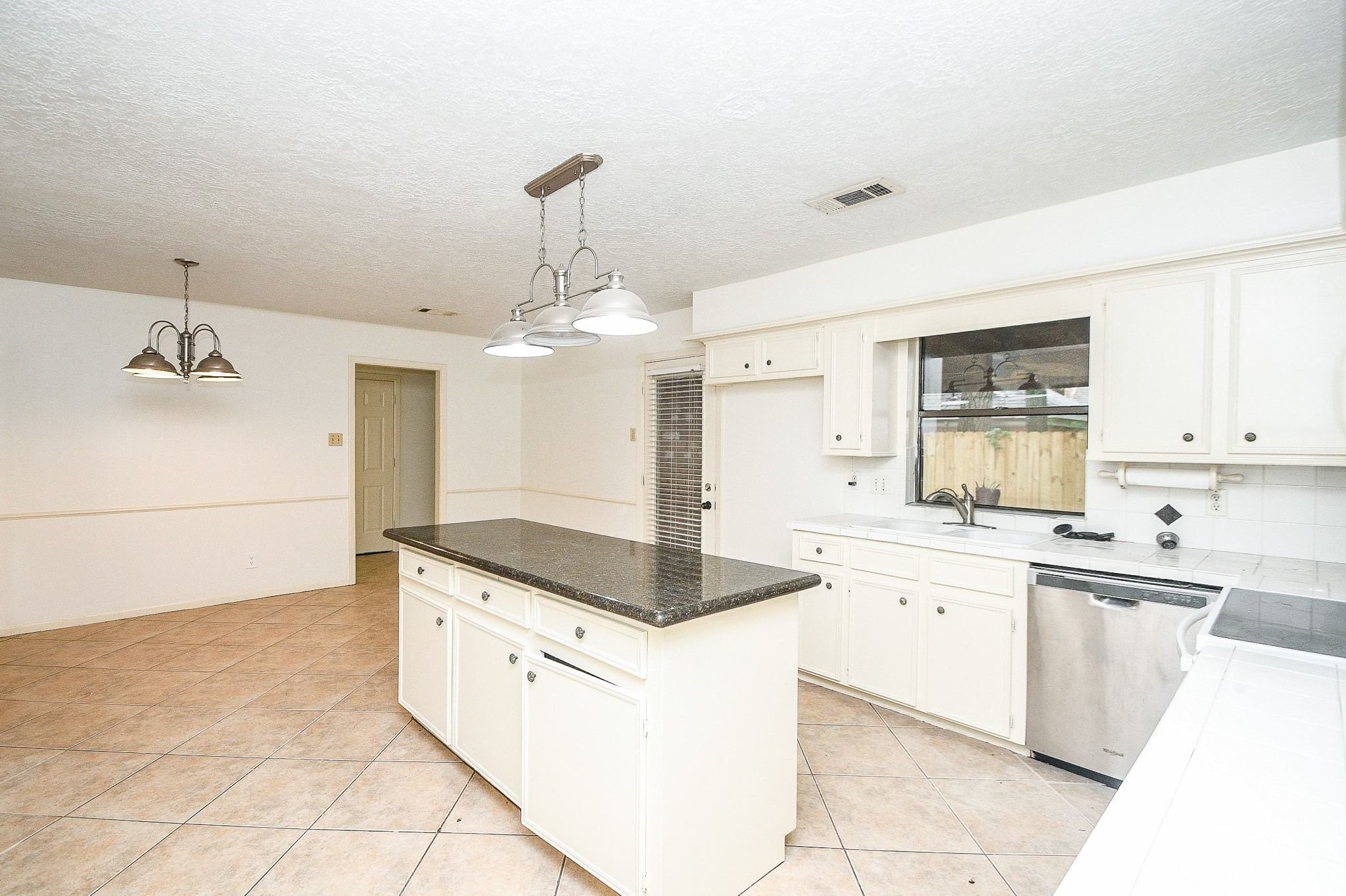 6702 Spring Leaf Drive Property Photo 36