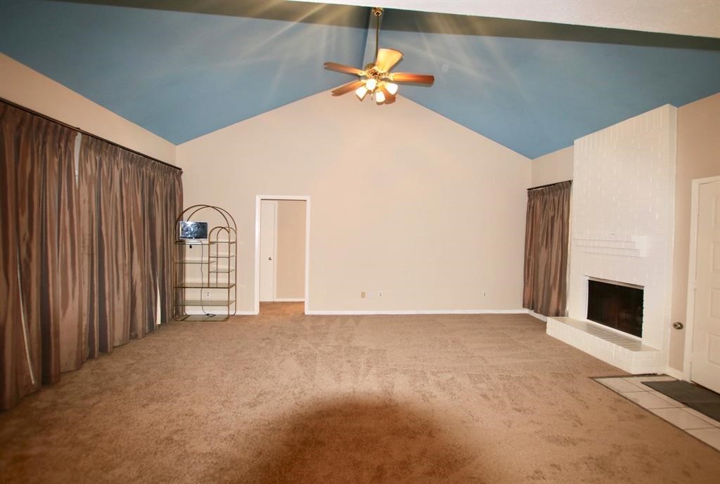 7862 Split Oak Drive Property Photo 2