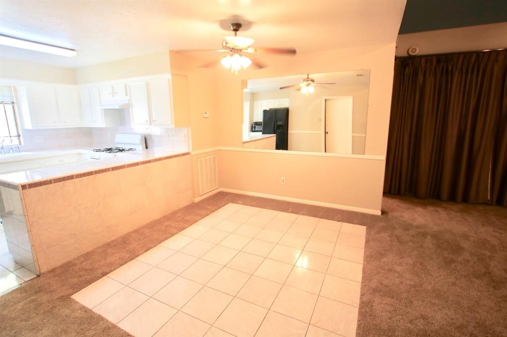 7862 Split Oak Drive Property Photo 5