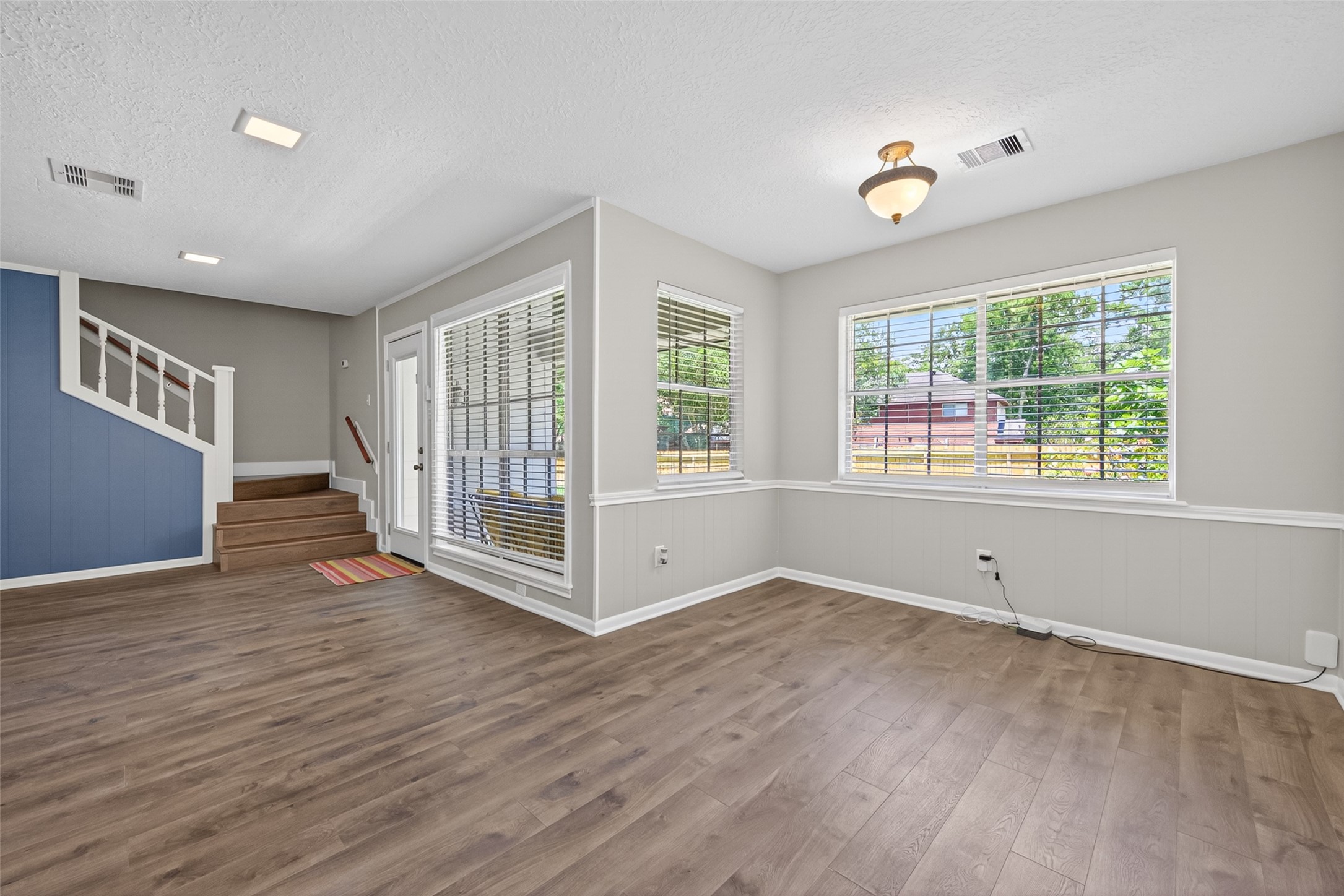 105 Glenmora Court Property Photo 16