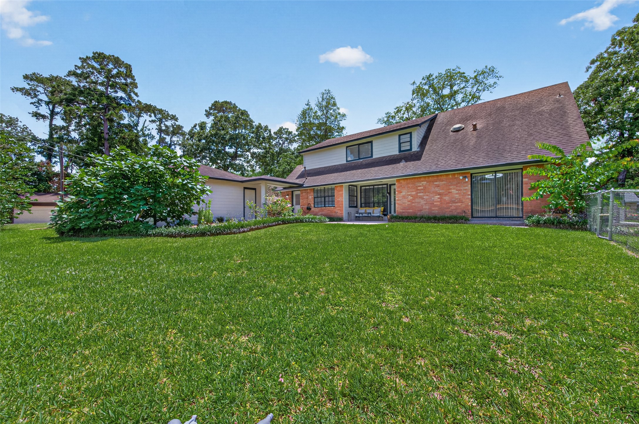 105 Glenmora Court Property Photo 49