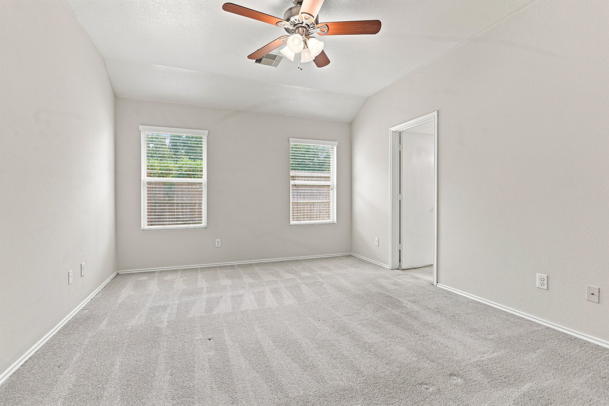 2913 Landing Edge Lane Property Photo 21