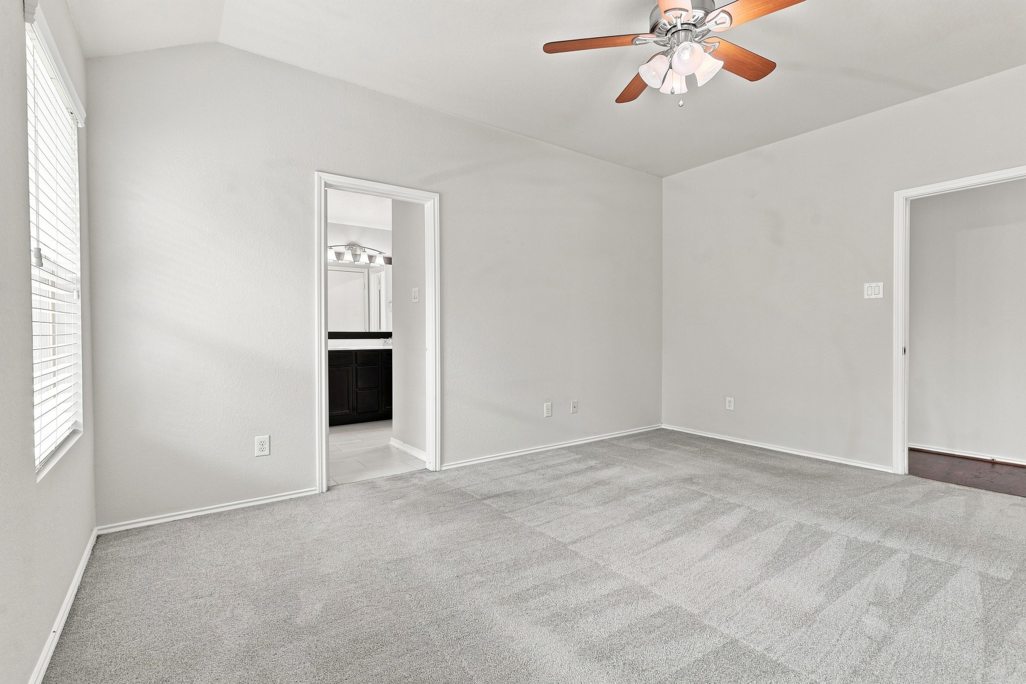 2913 Landing Edge Lane Property Photo 22