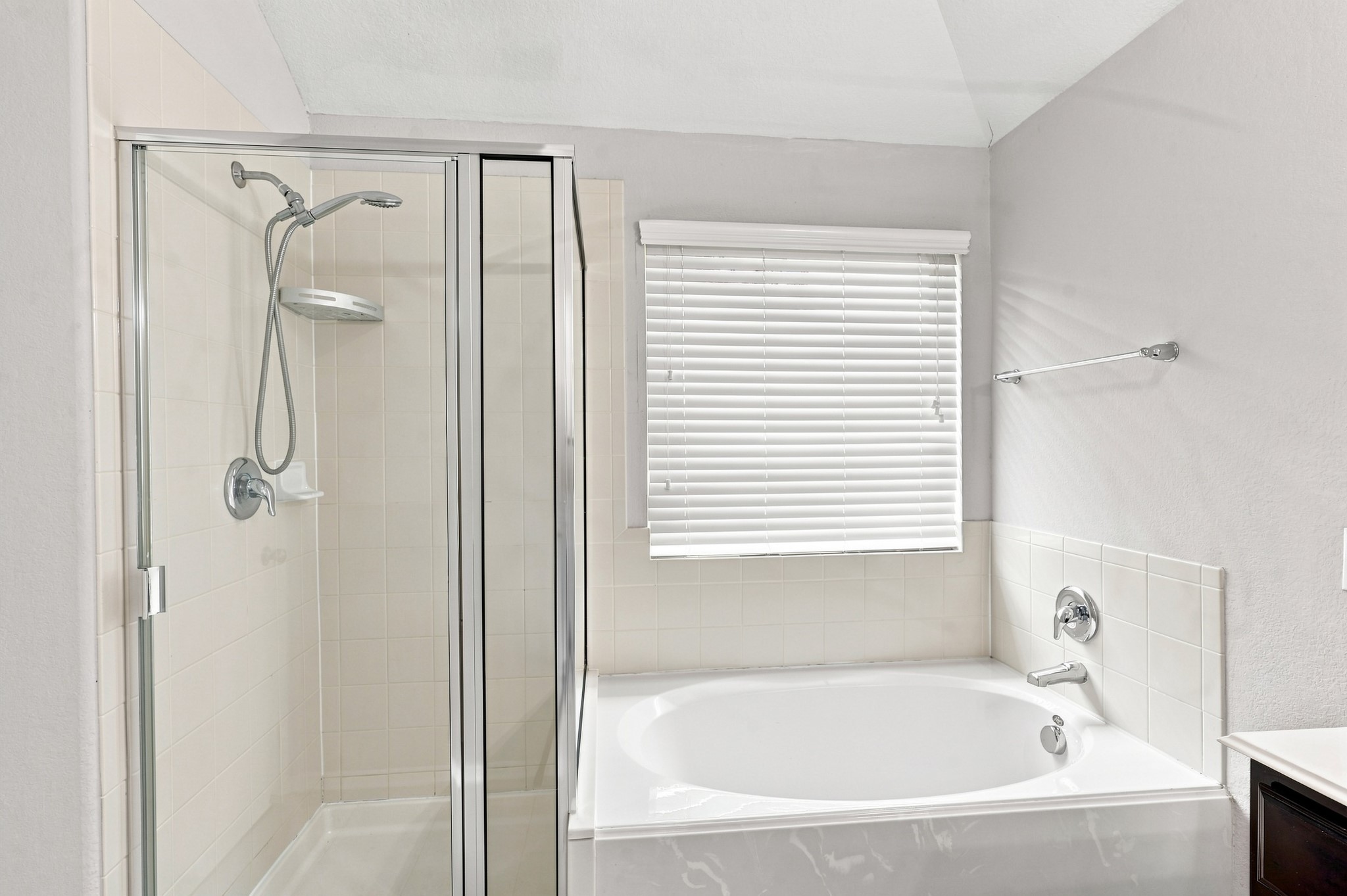 2913 Landing Edge Lane Property Photo 24