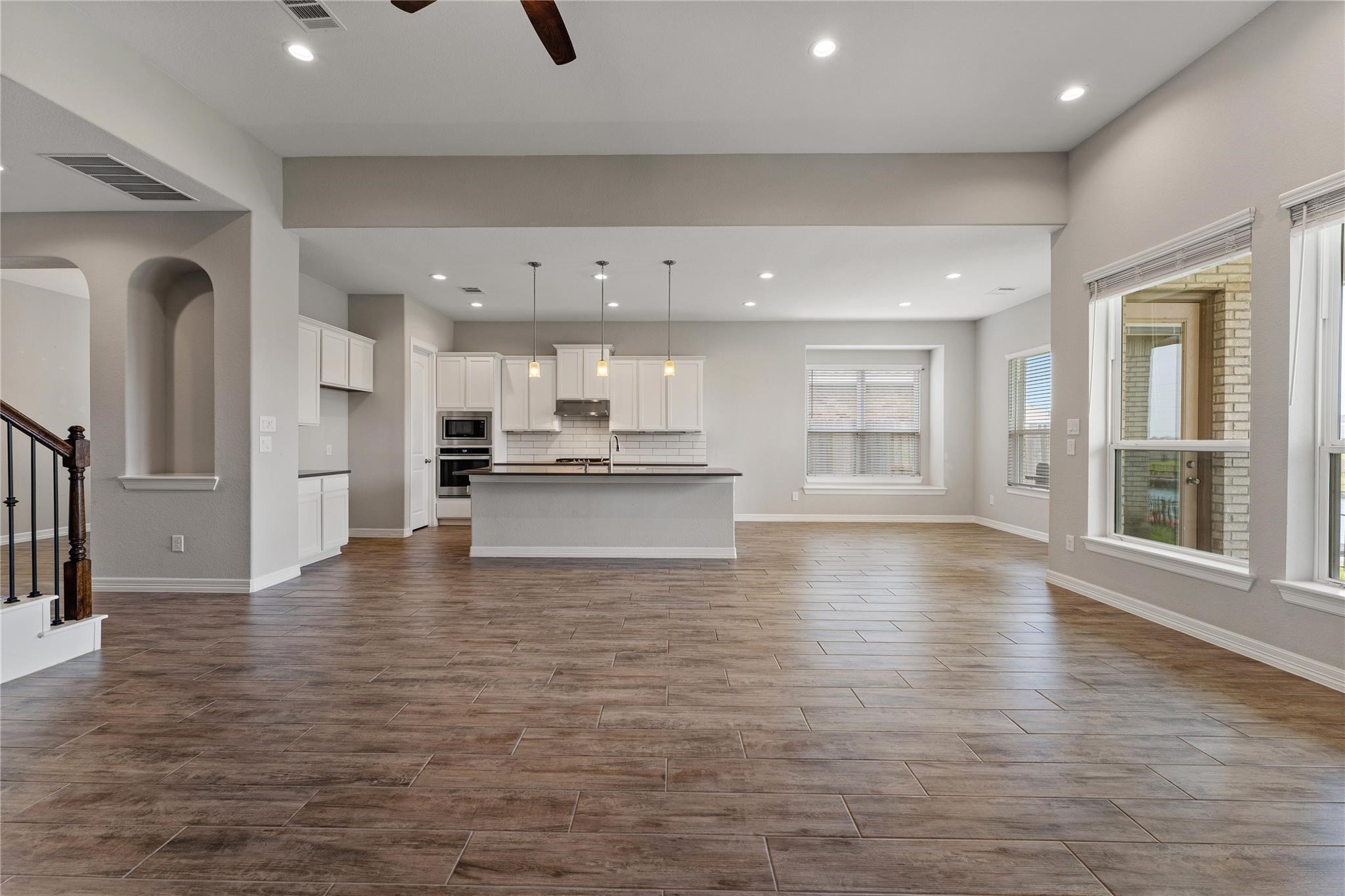 24014 Corinaldo Court Property Photo 7