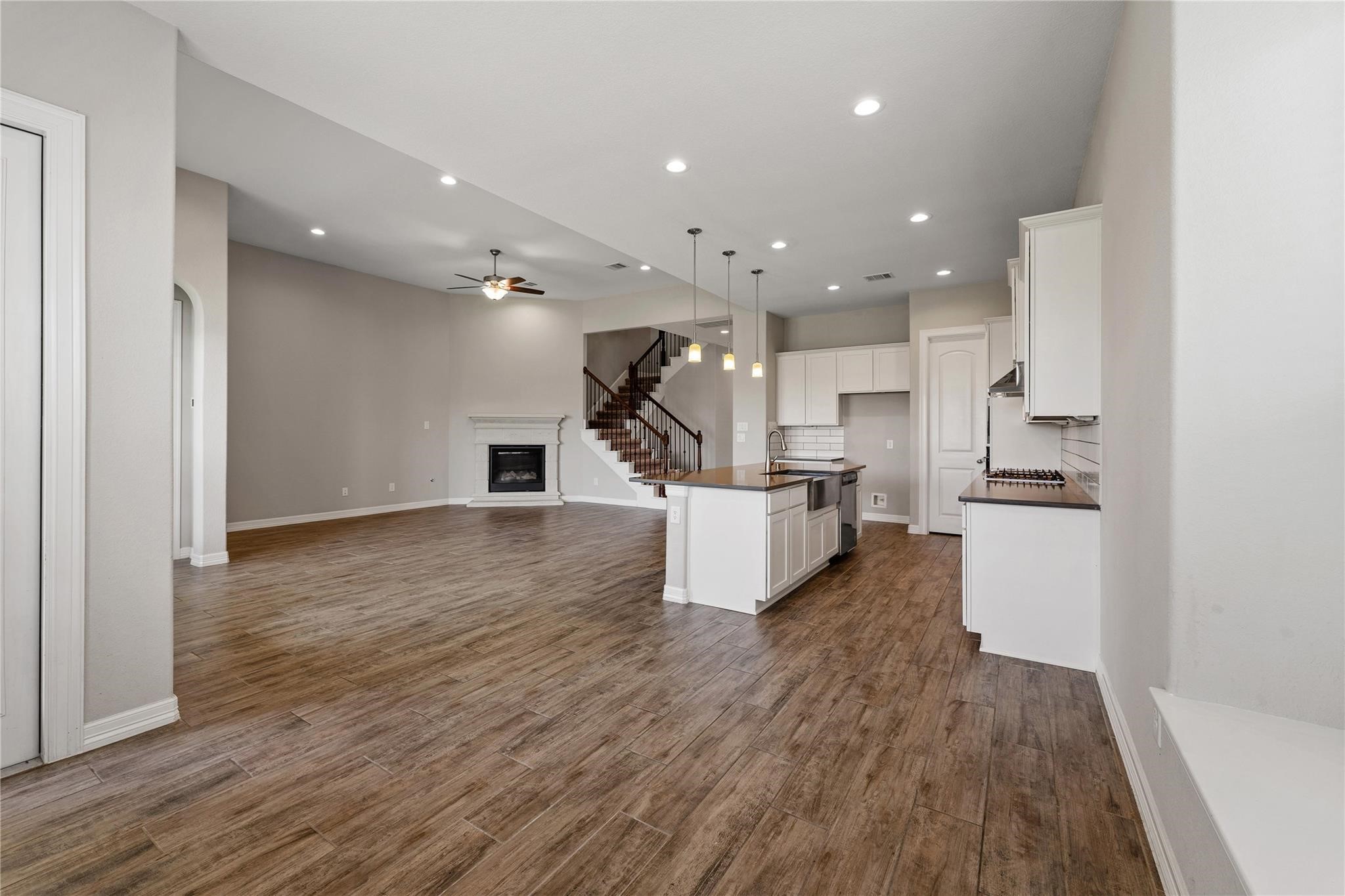 24014 Corinaldo Court Property Photo 13
