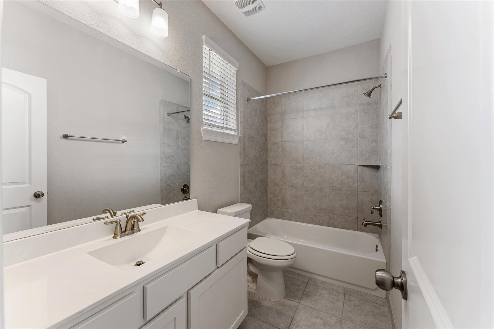 24014 Corinaldo Court Property Photo 38