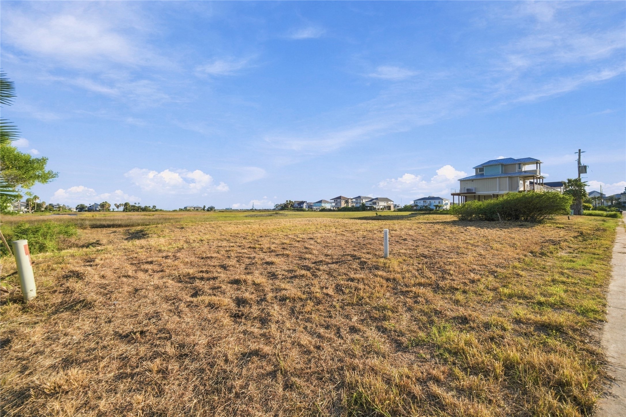 9115 West Bay Road Property Photo 14