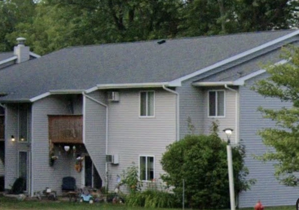 3796 S Ravenna Road Property Photo 2