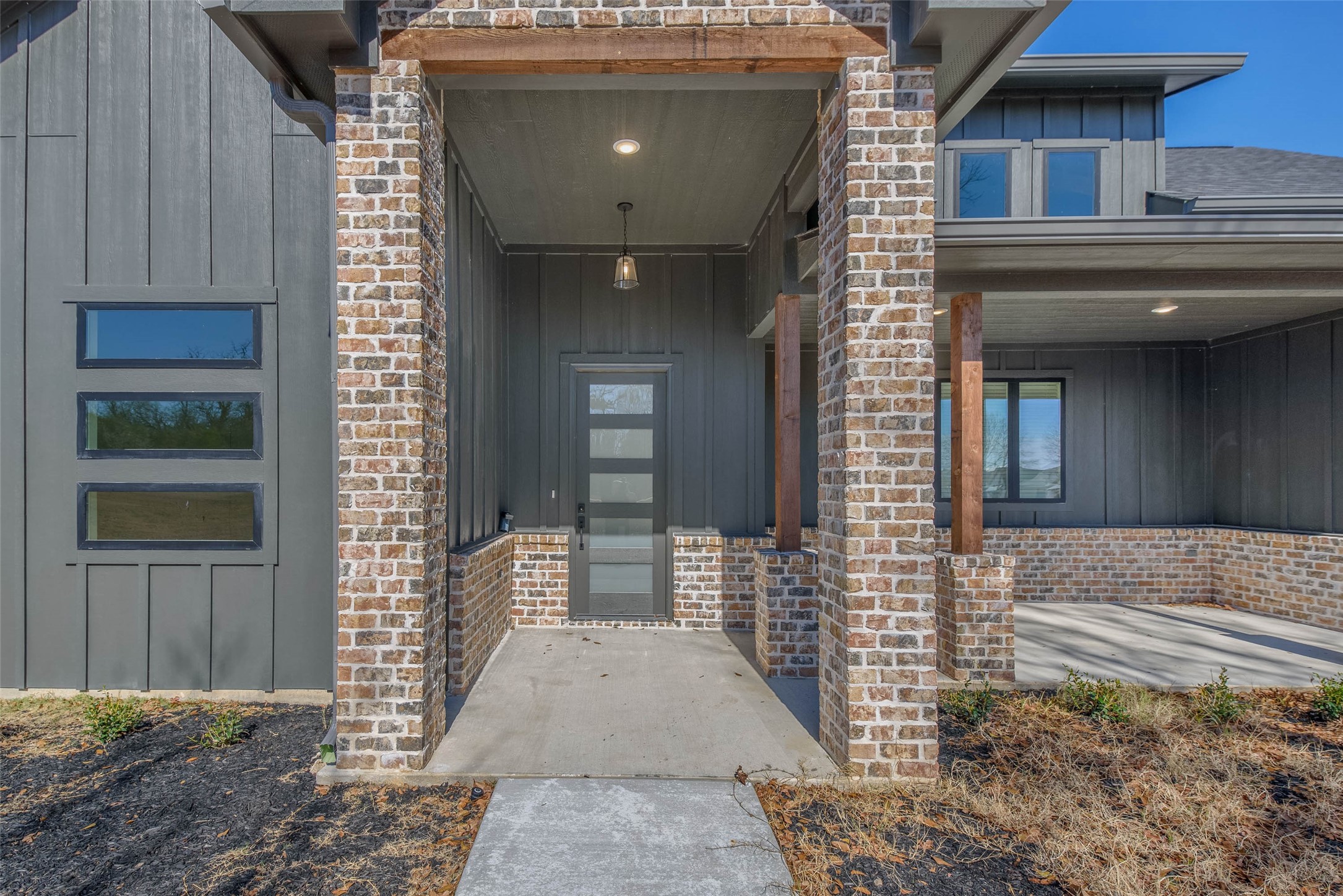10414 Cornwall Property Photo 4