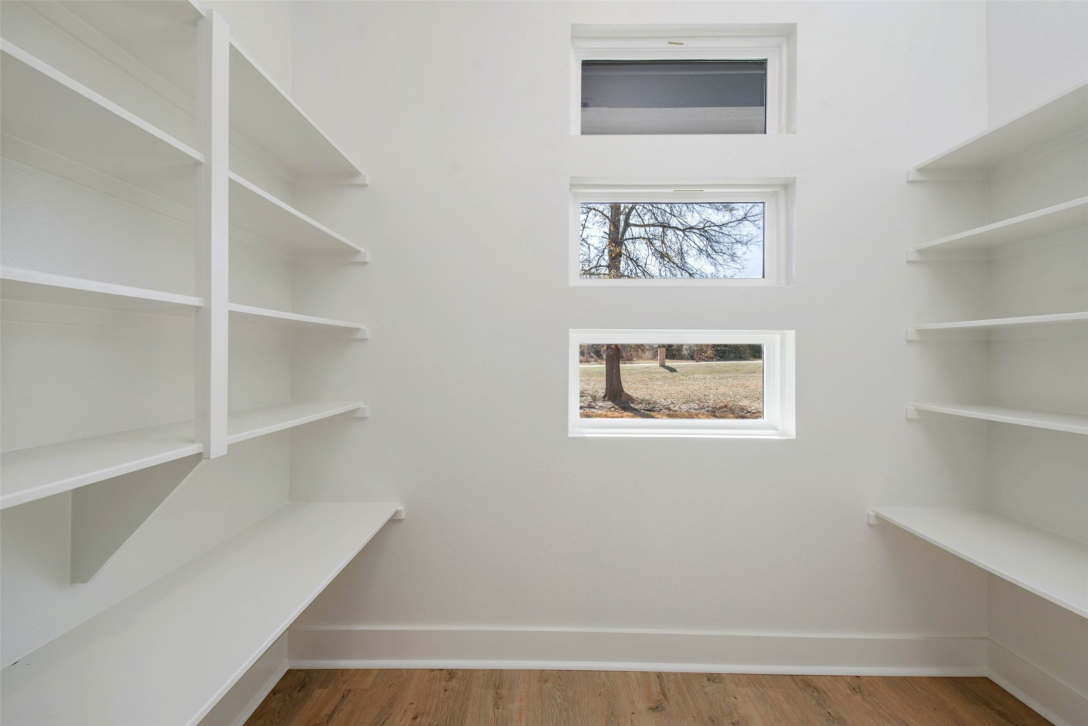 10414 Cornwall Property Photo 12