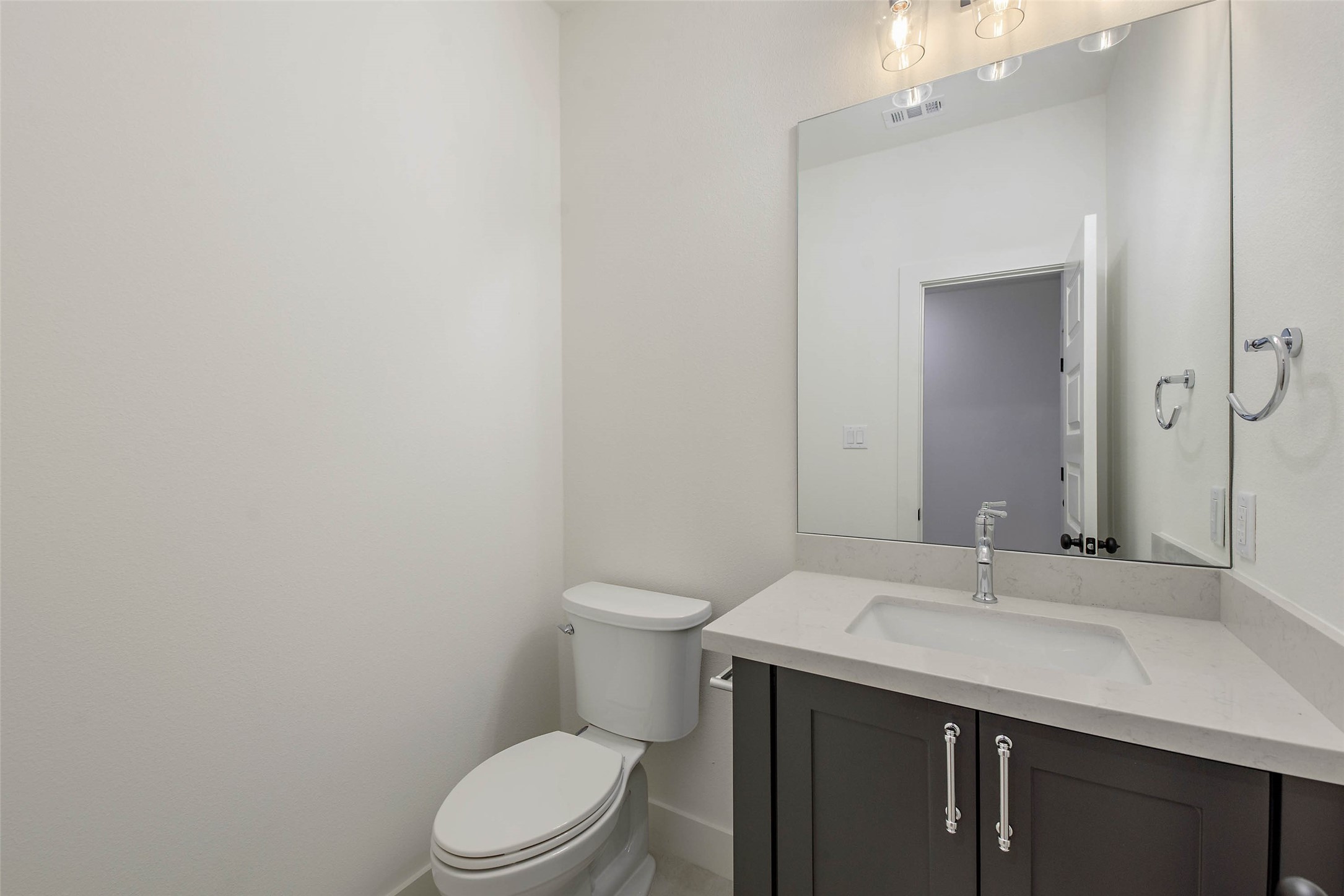 10414 Cornwall Property Photo 15