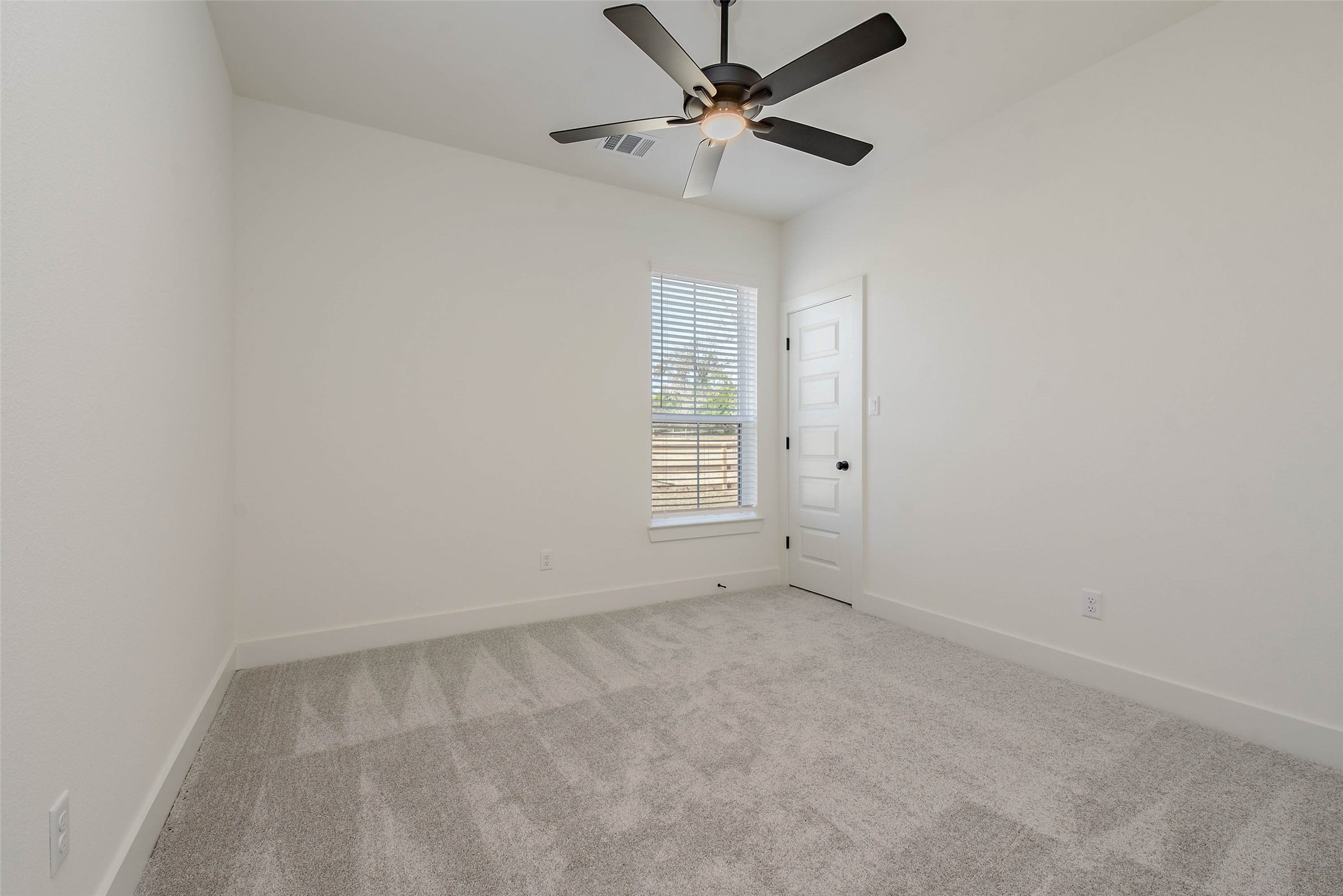 10414 Cornwall Property Photo 18