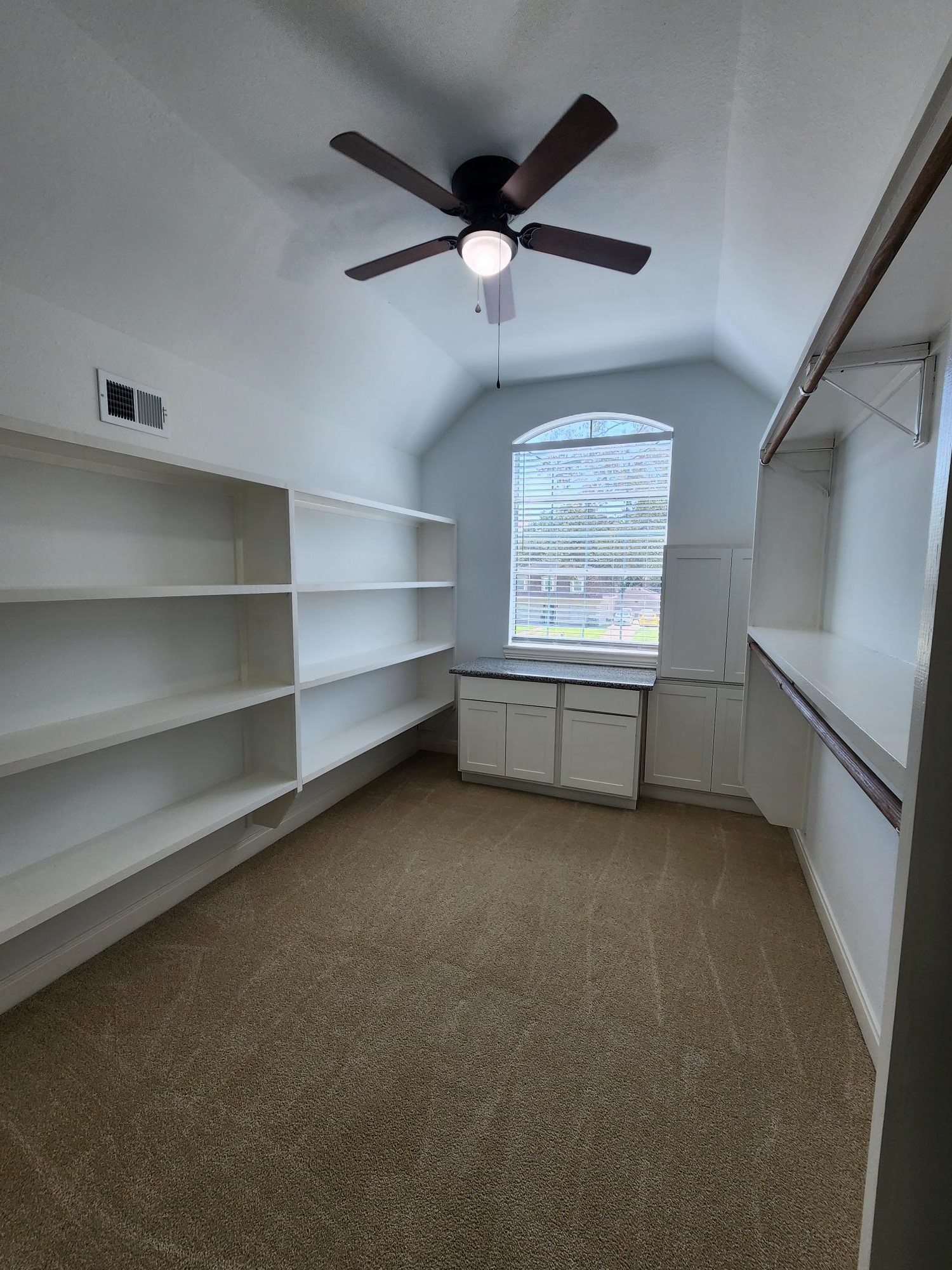 27330 Afton Way Property Photo 17