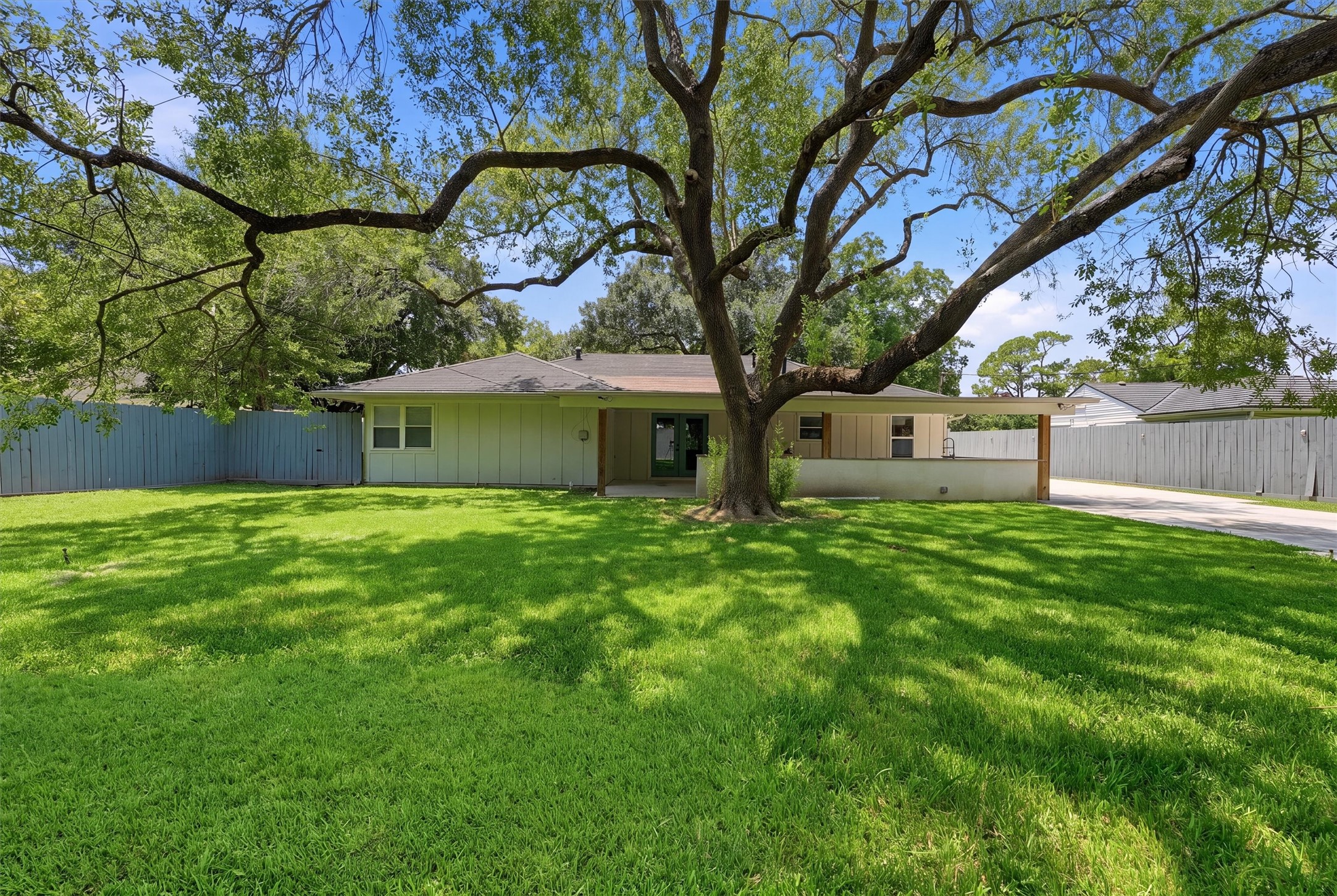 11907 Renwick Drive Property Photo 19