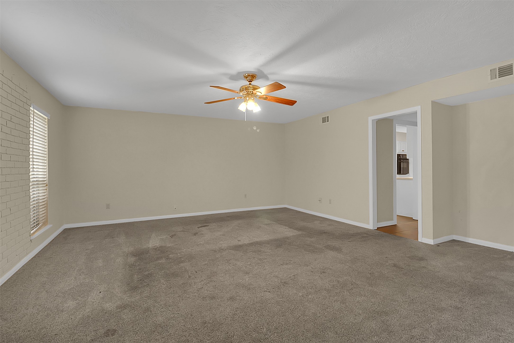 1304 Ward Road 5 Property Photo 2