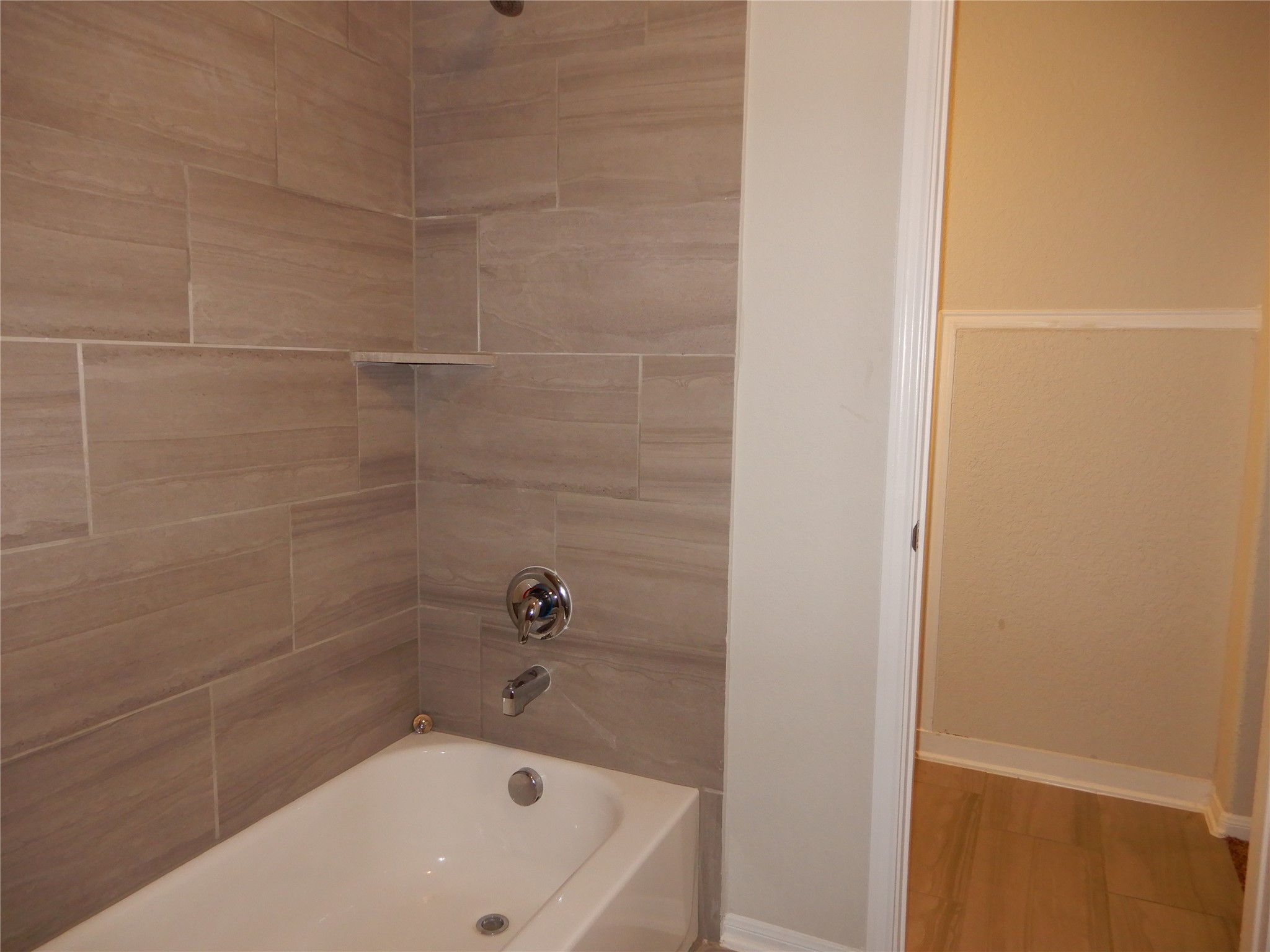12258 Chestnut Clearing Trail Property Photo 18