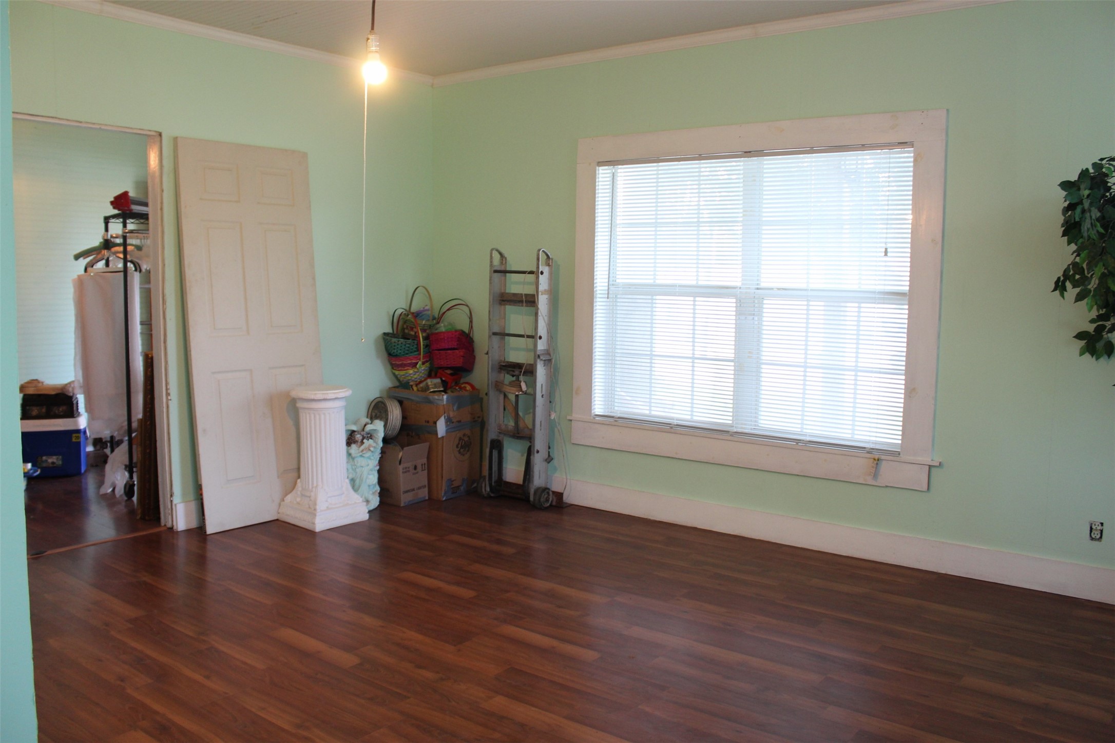 100 Rockdale Street Property Photo 12