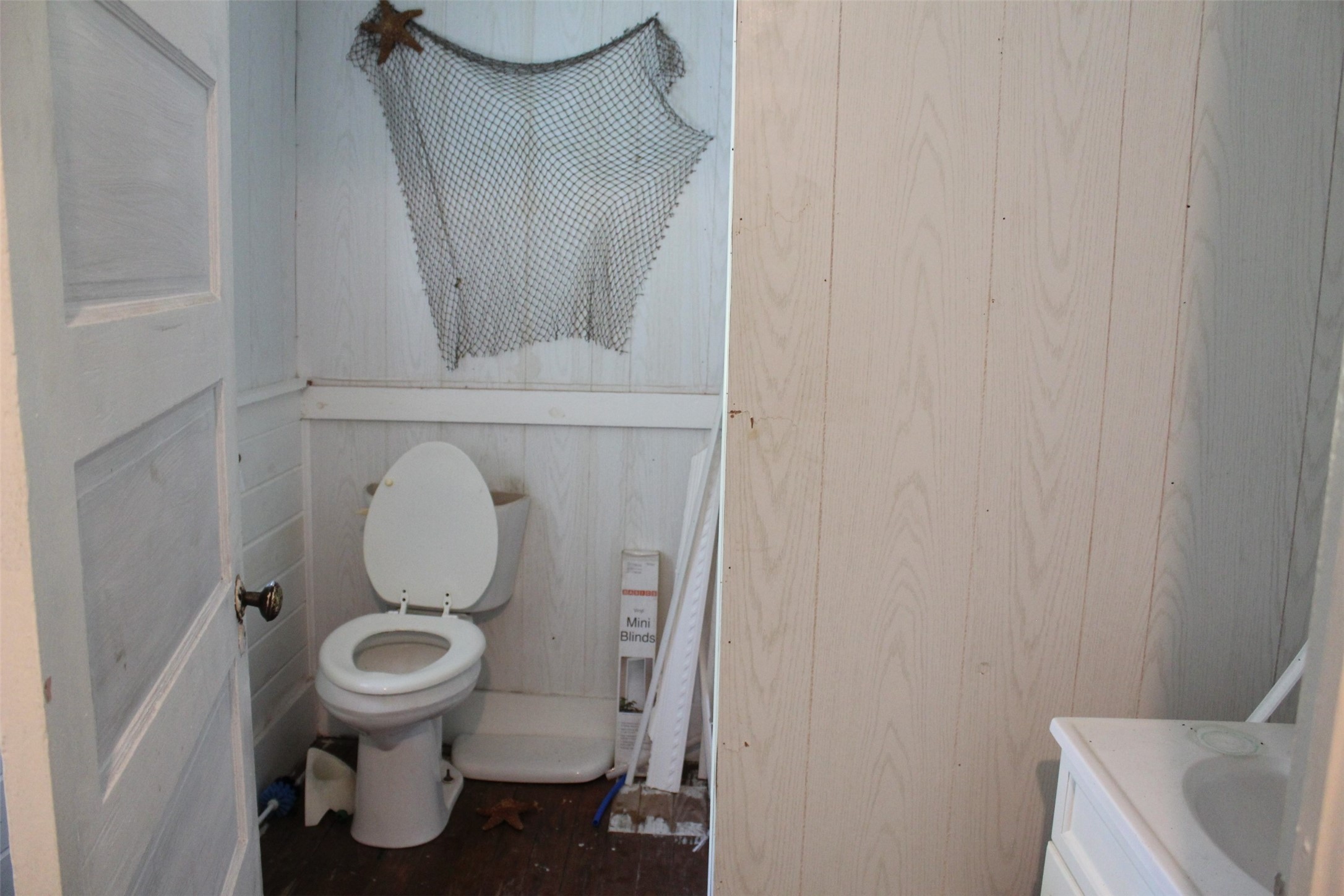 100 Rockdale Street Property Photo 18