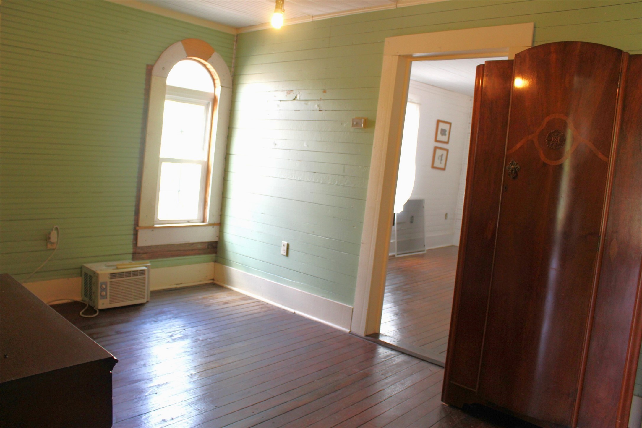 100 Rockdale Street Property Photo 23