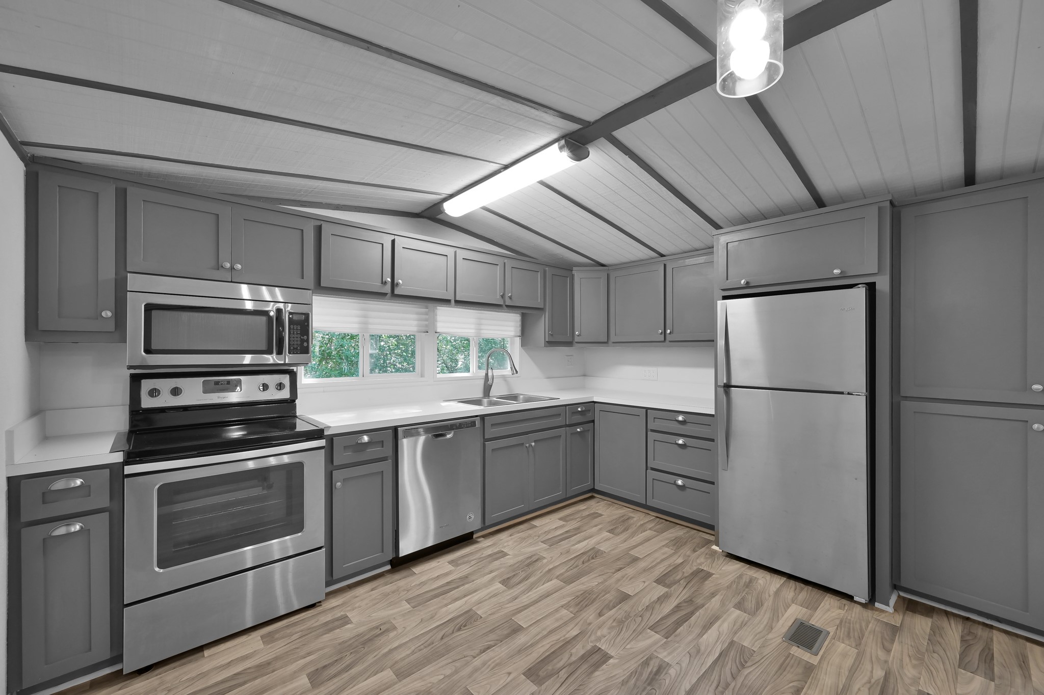 6432 Longmire Road Property Photo 4