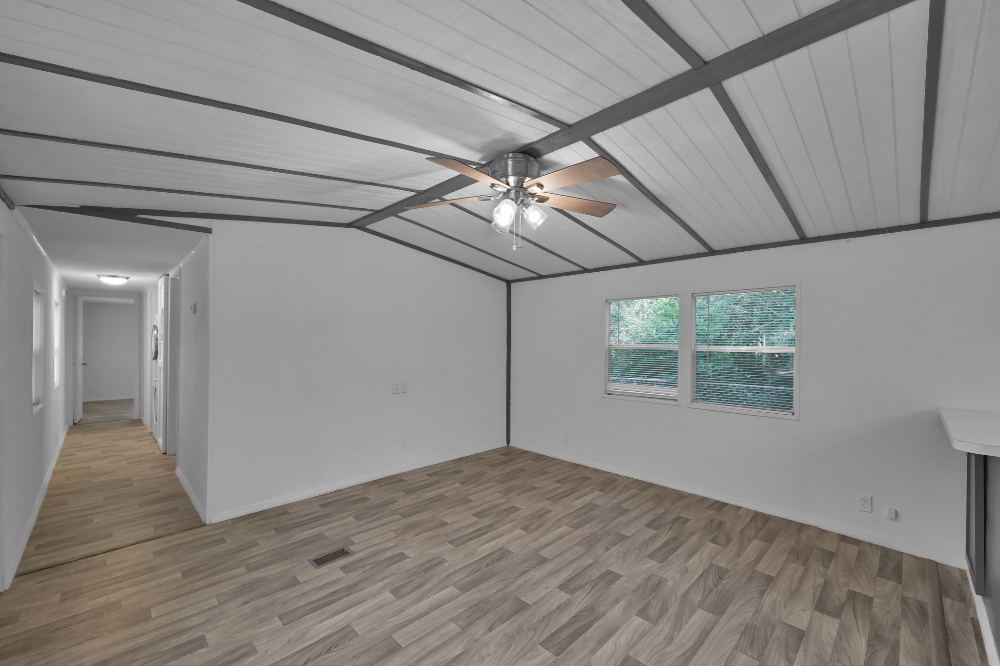 6432 Longmire Road Property Photo 11