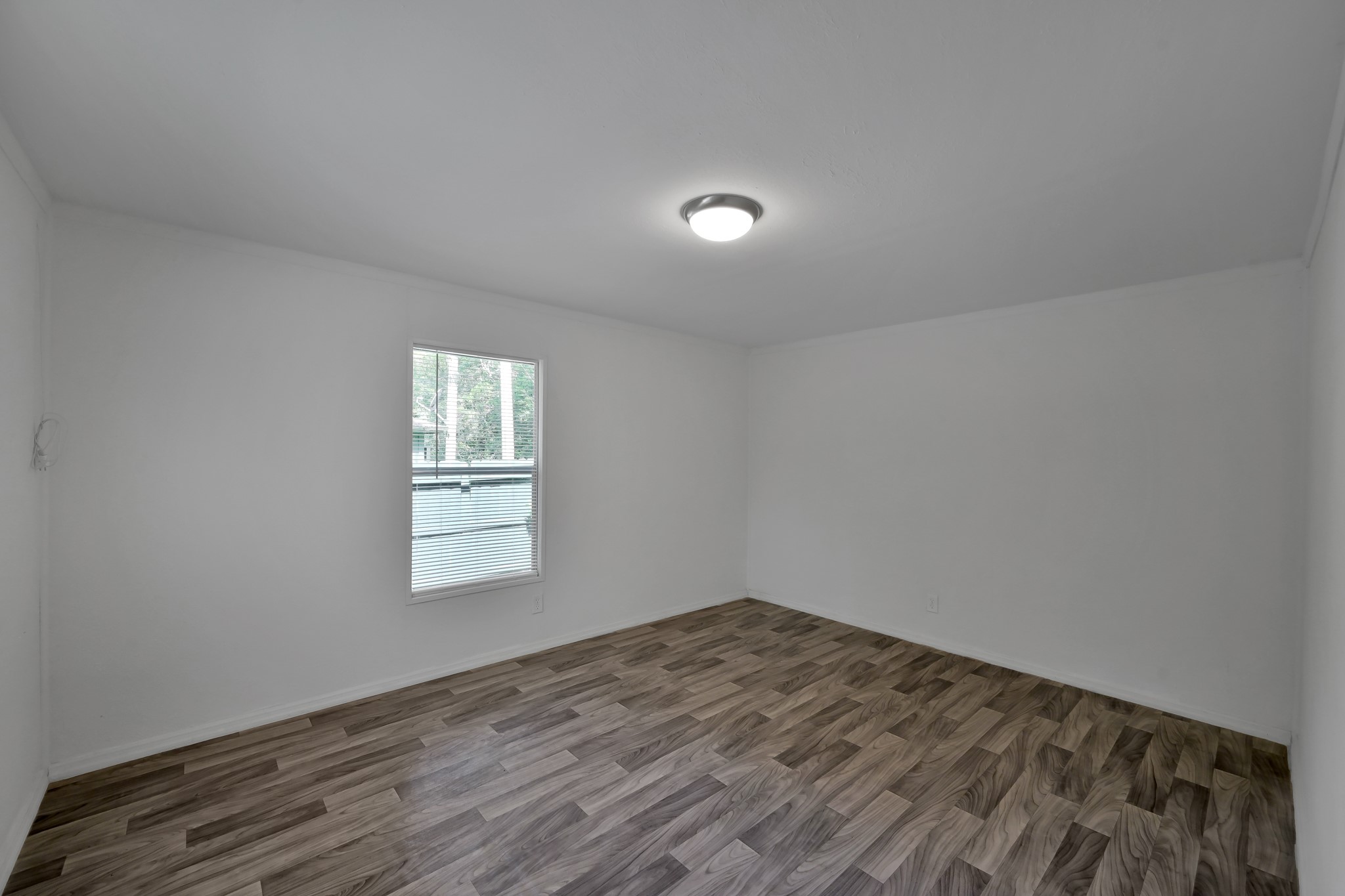 6432 Longmire Road Property Photo 13