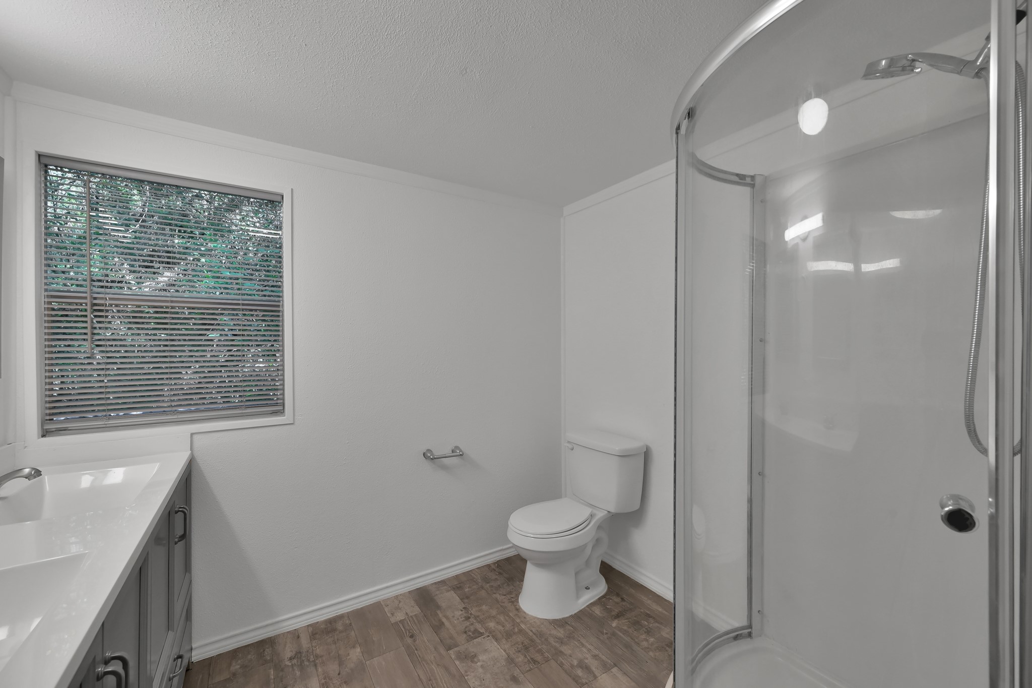 6432 Longmire Road Property Photo 14