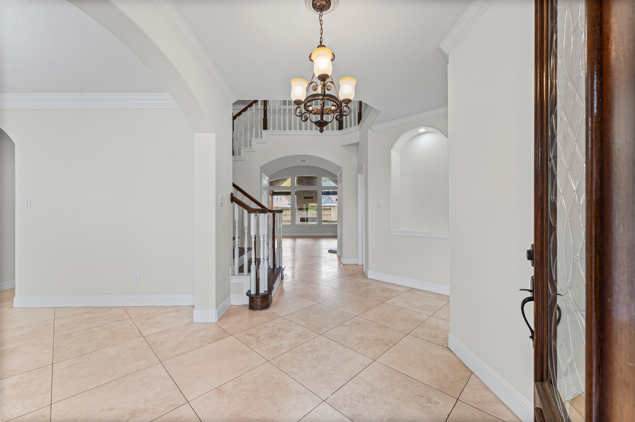 15514 Stable Park Drive Property Photo 3