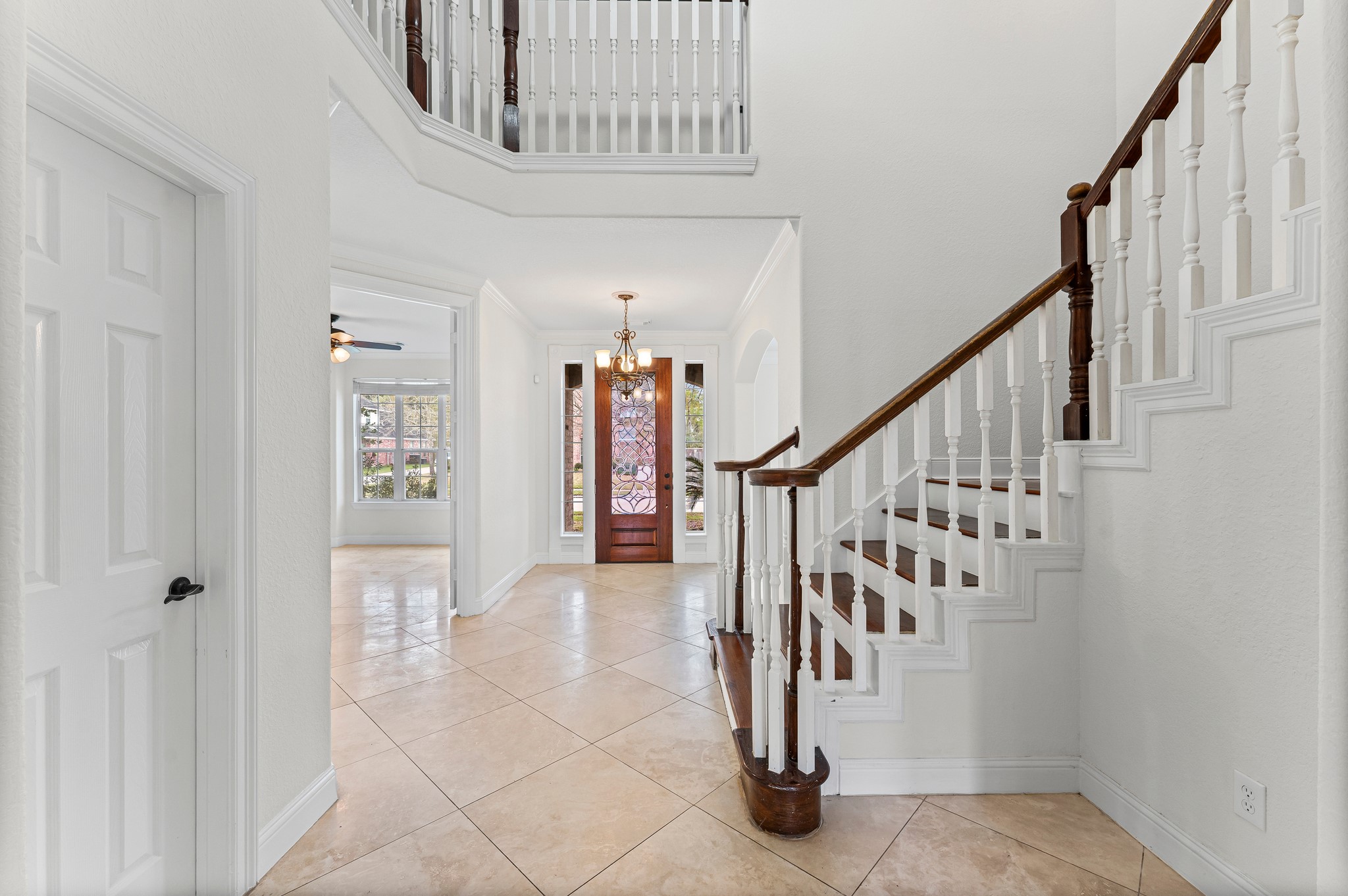 15514 Stable Park Drive Property Photo 7