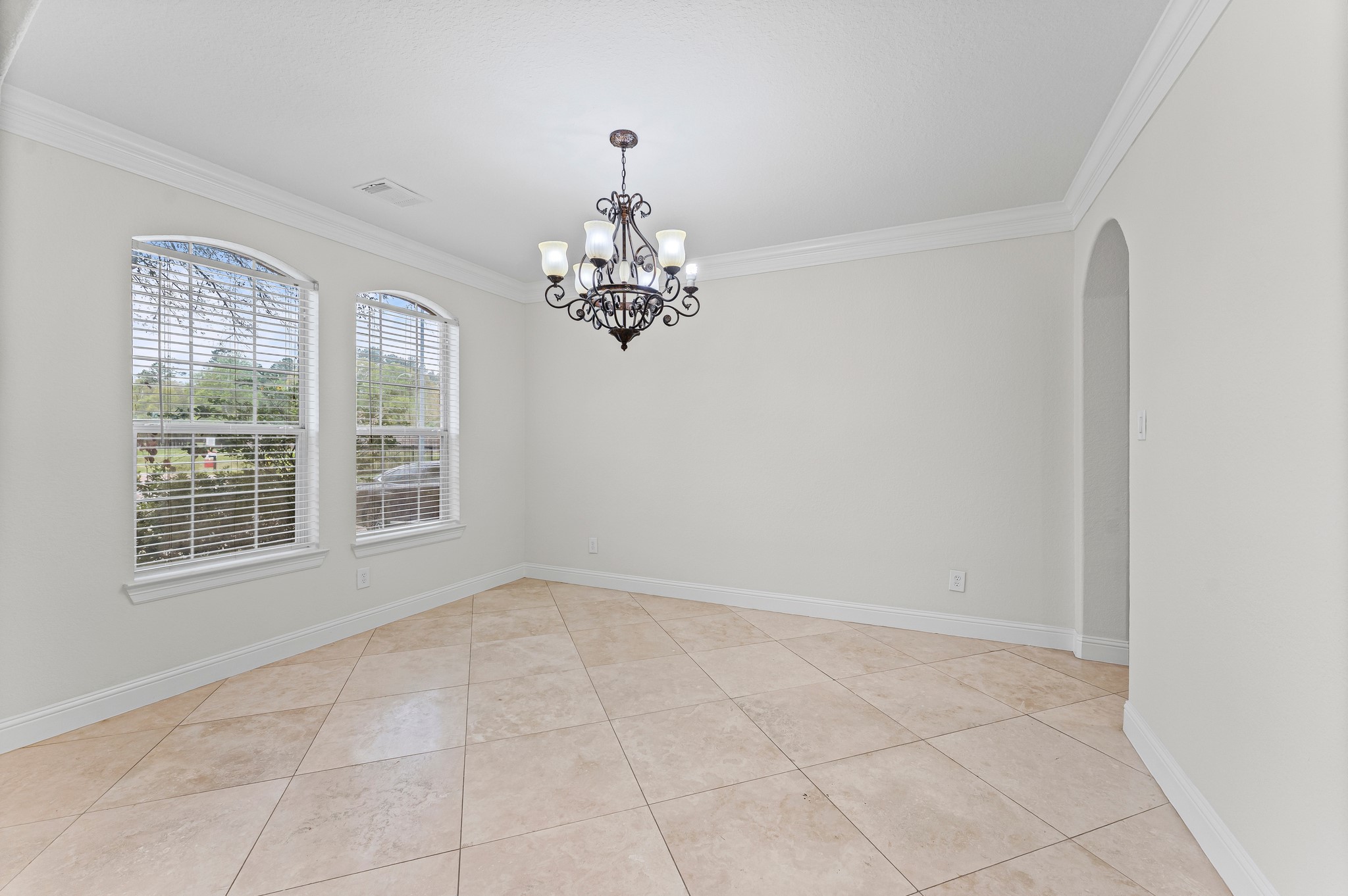 15514 Stable Park Drive Property Photo 10