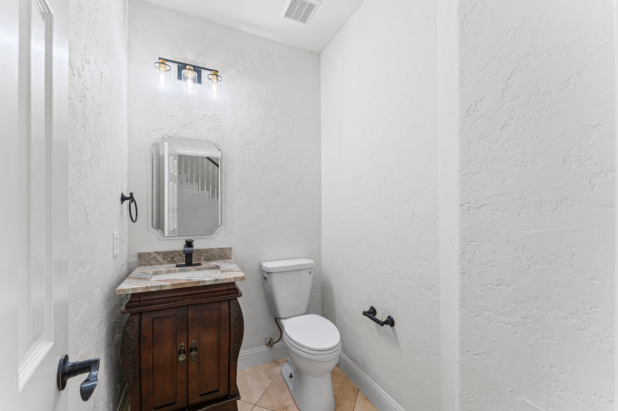 15514 Stable Park Drive Property Photo 11
