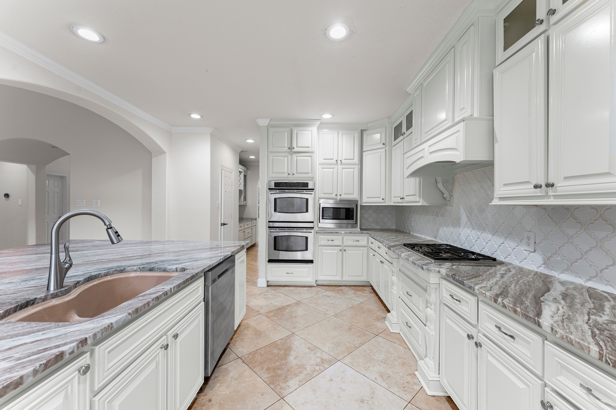 15514 Stable Park Drive Property Photo 18